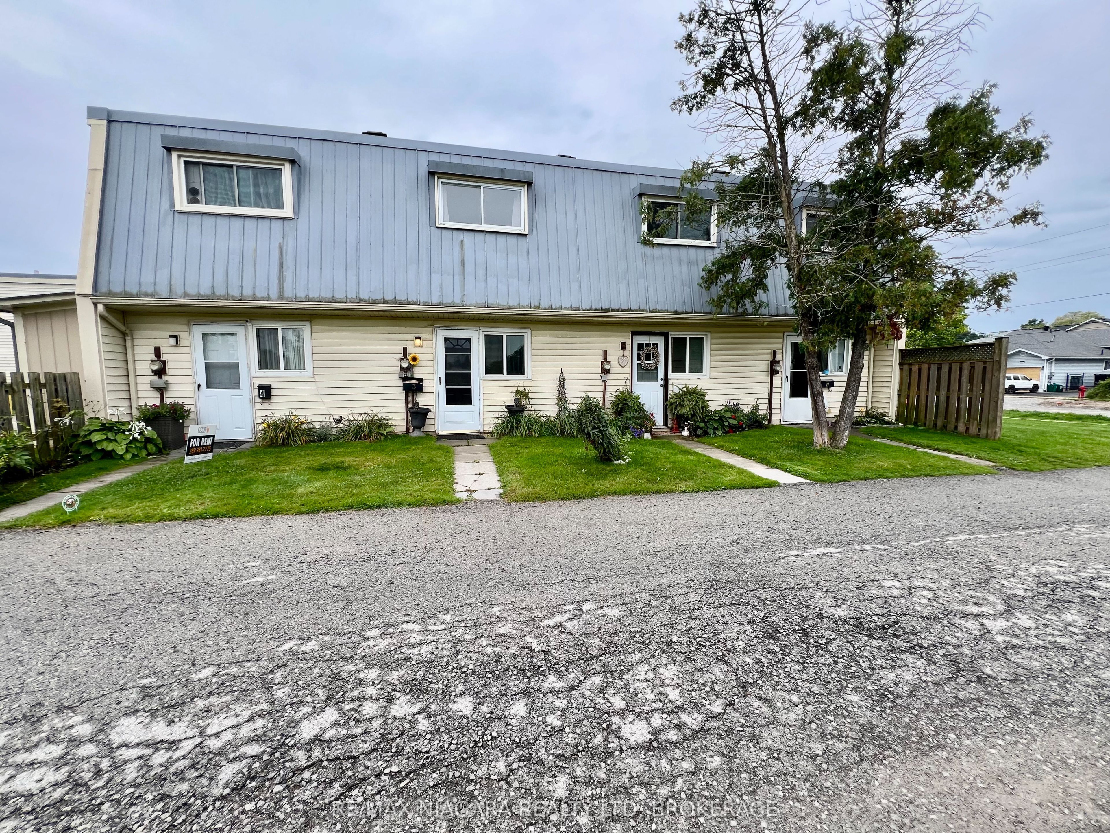 8646 Willoughby Drive 2, Niagara Falls, ON L2G 6X7 photo 2