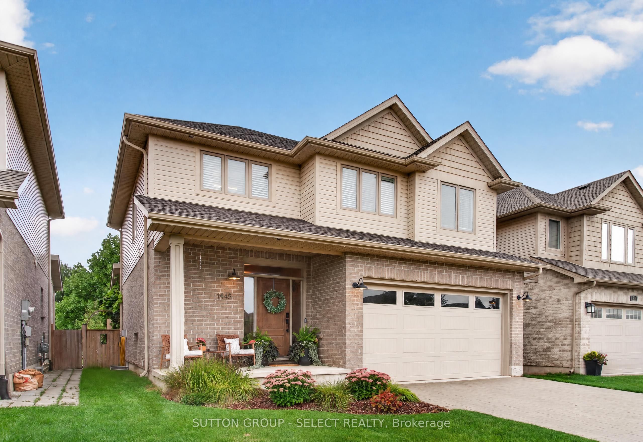 1445 Riverbend Road, London South, ON N6K 0E7 photo 2