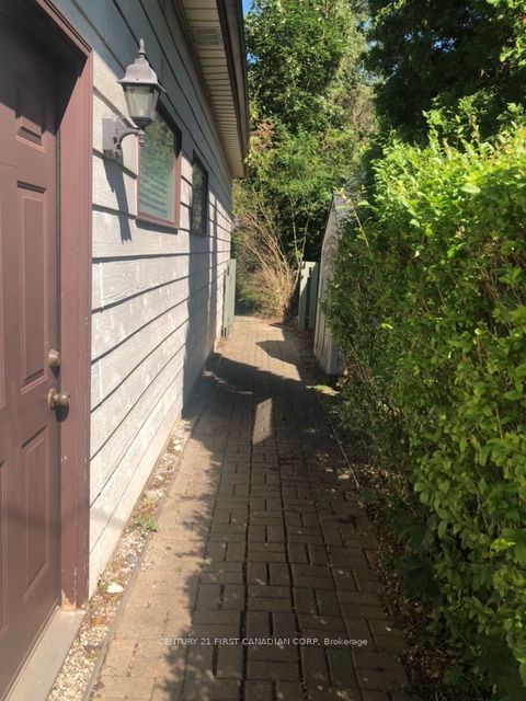 1806 Parkhurst Avenue, London East, ON N5V 2C3 photo 3