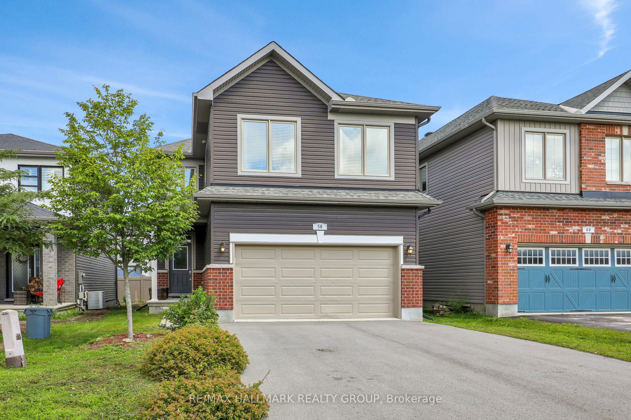 58 Zaatiik Grove, Blossom Park - Airport and Area, ON K1X 0E5