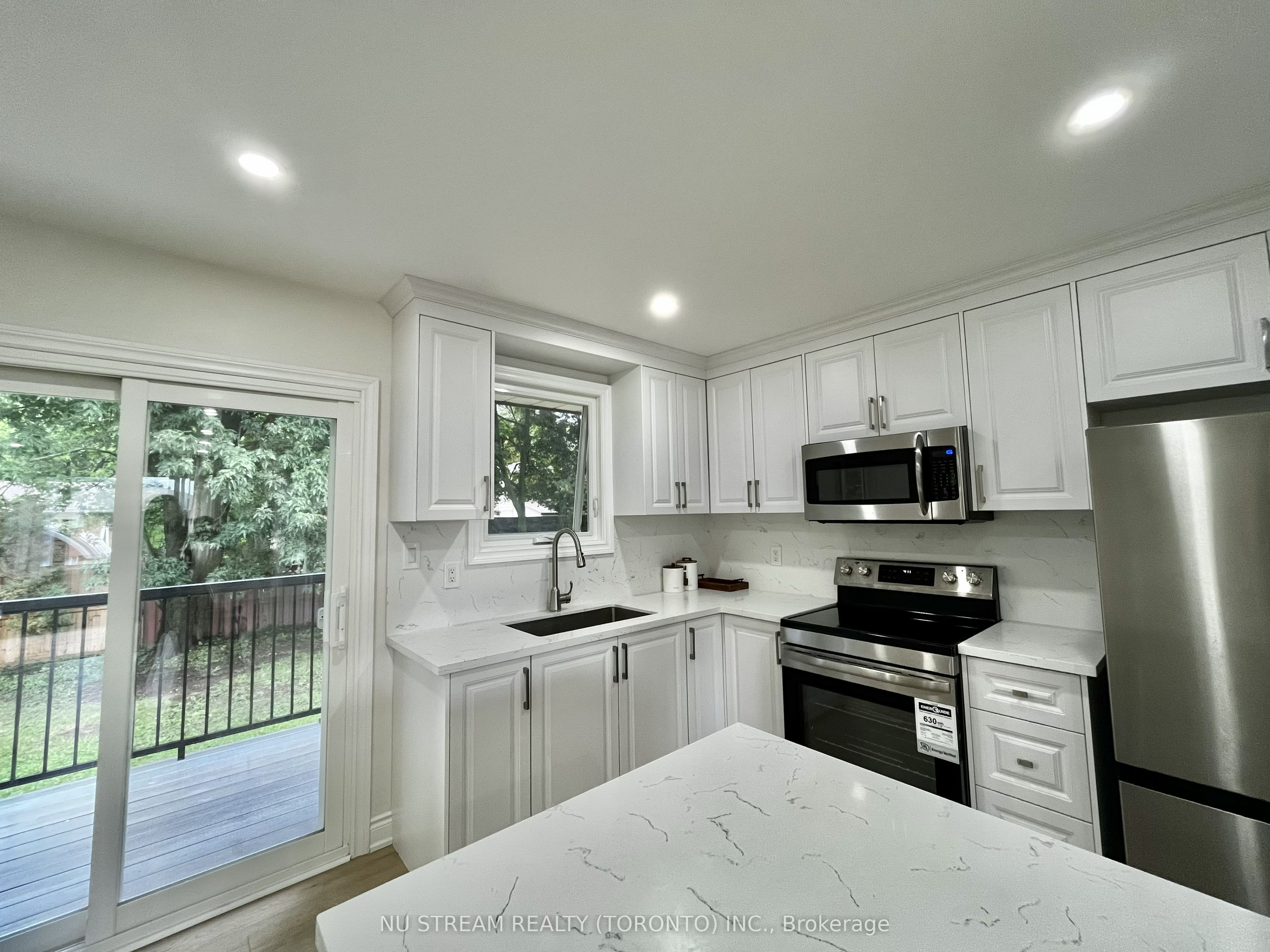 297 Toll Gate Boulevard, Waterloo, ON N2L 4M5 photo 4