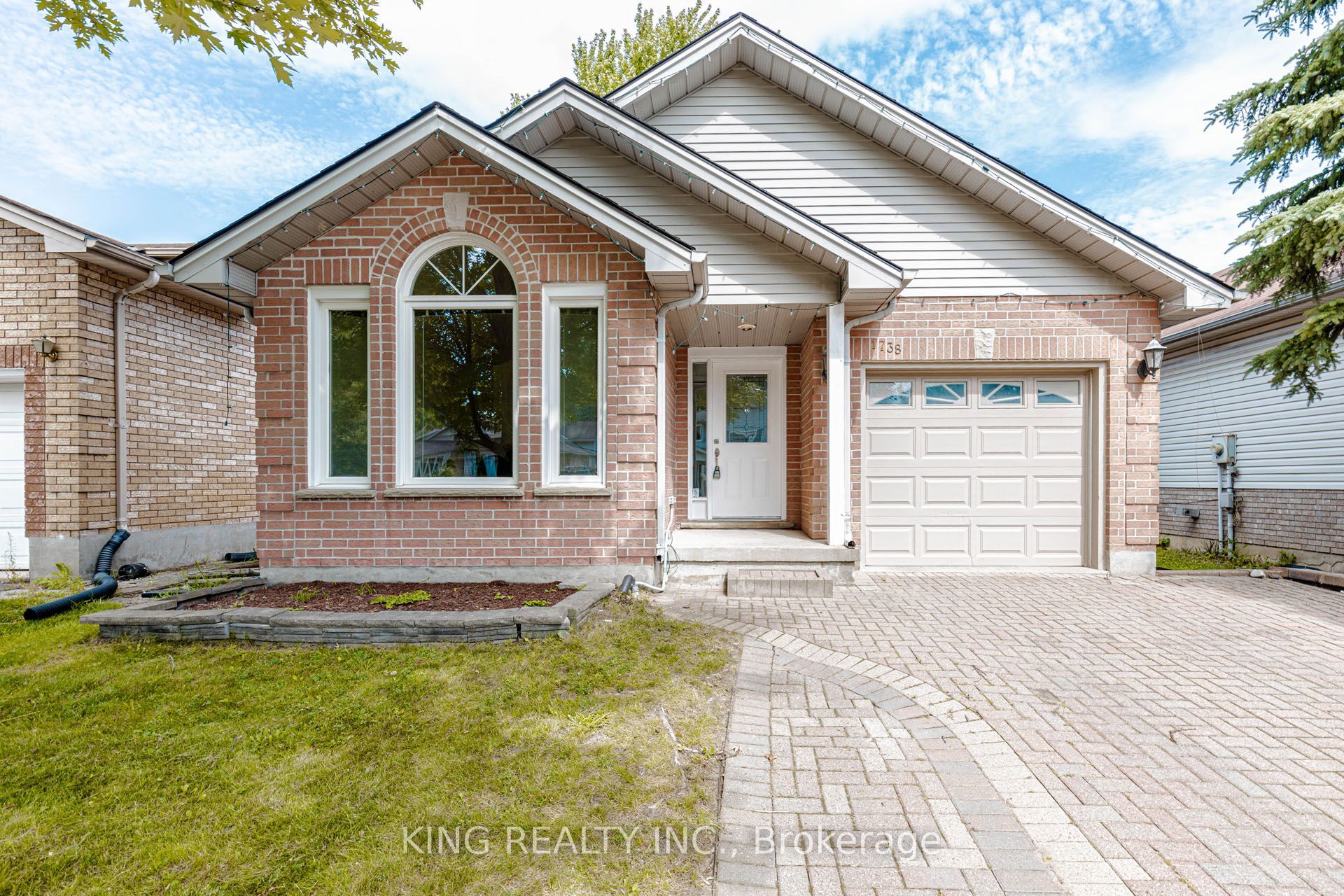 1738 MARCONI Boulevard, London East, ON N5V 4V4 photo 4