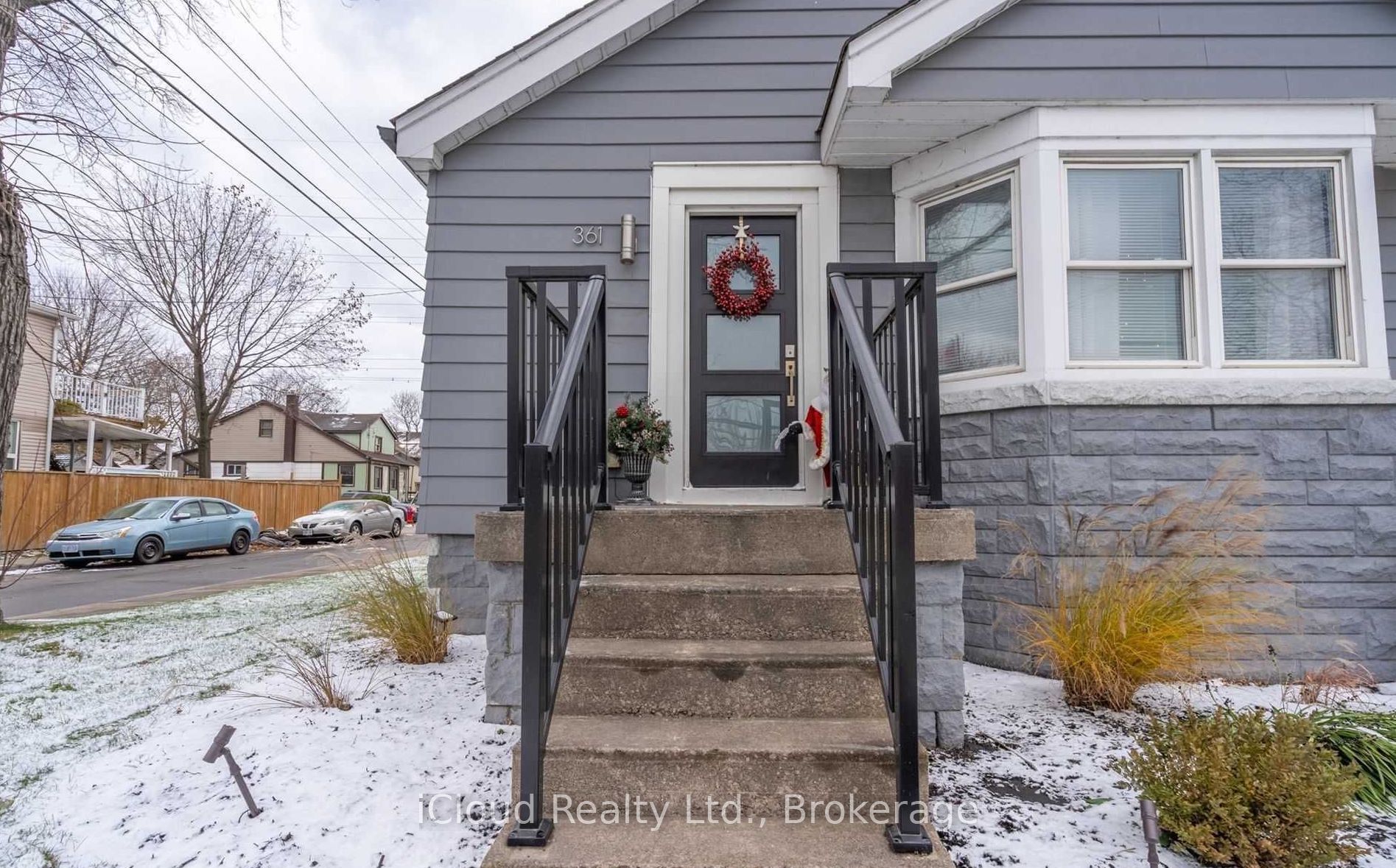 361 Beach Boulevard W Main, Hamilton, ON L8H 6W4 photo 3