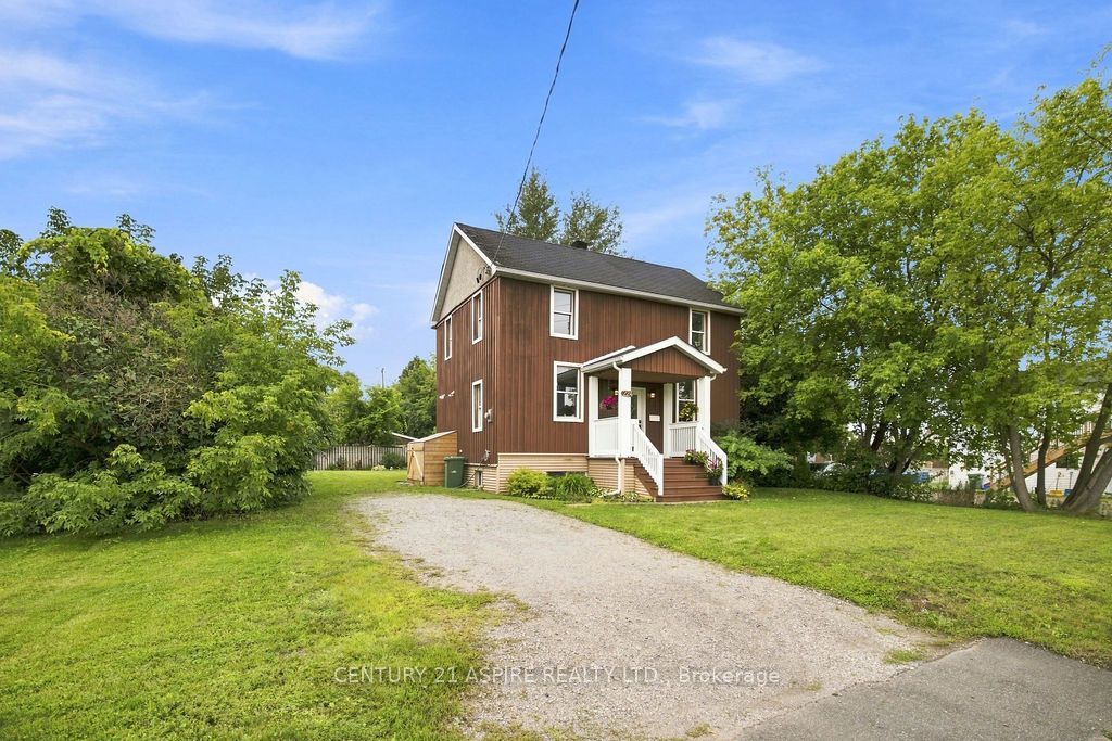 224 Nelson Street, Pembroke, ON K8A 3N2 photo 2