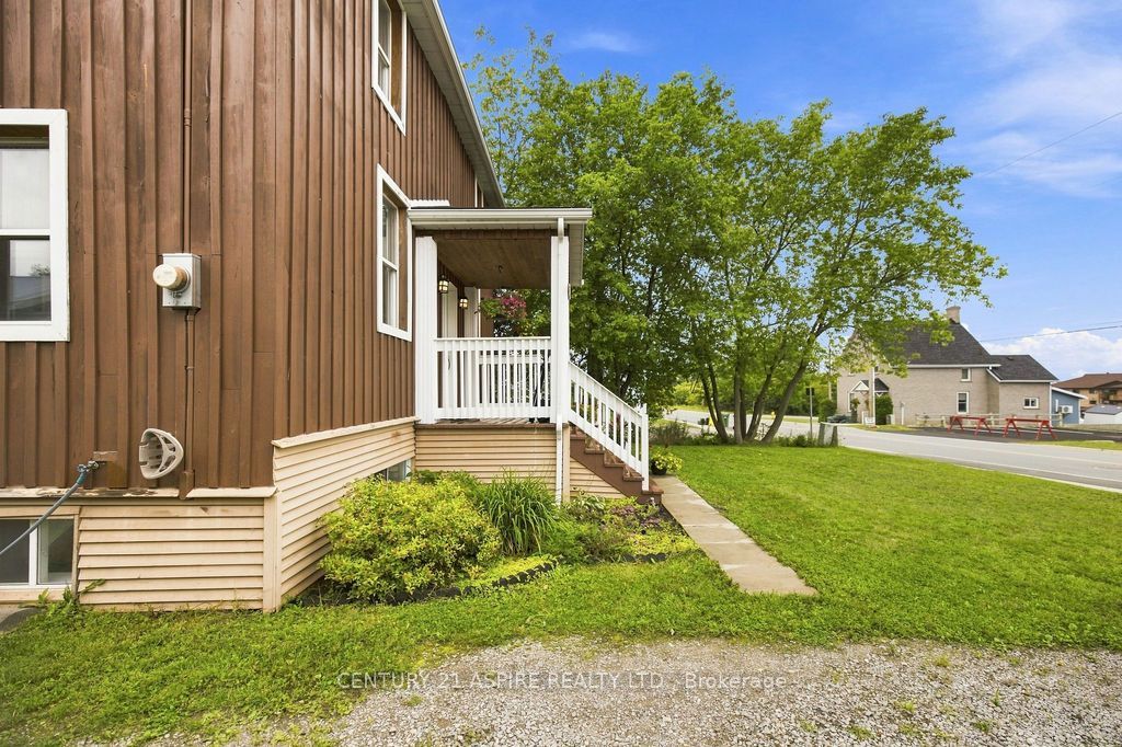 224 Nelson Street, Pembroke, ON K8A 3N2 photo 3