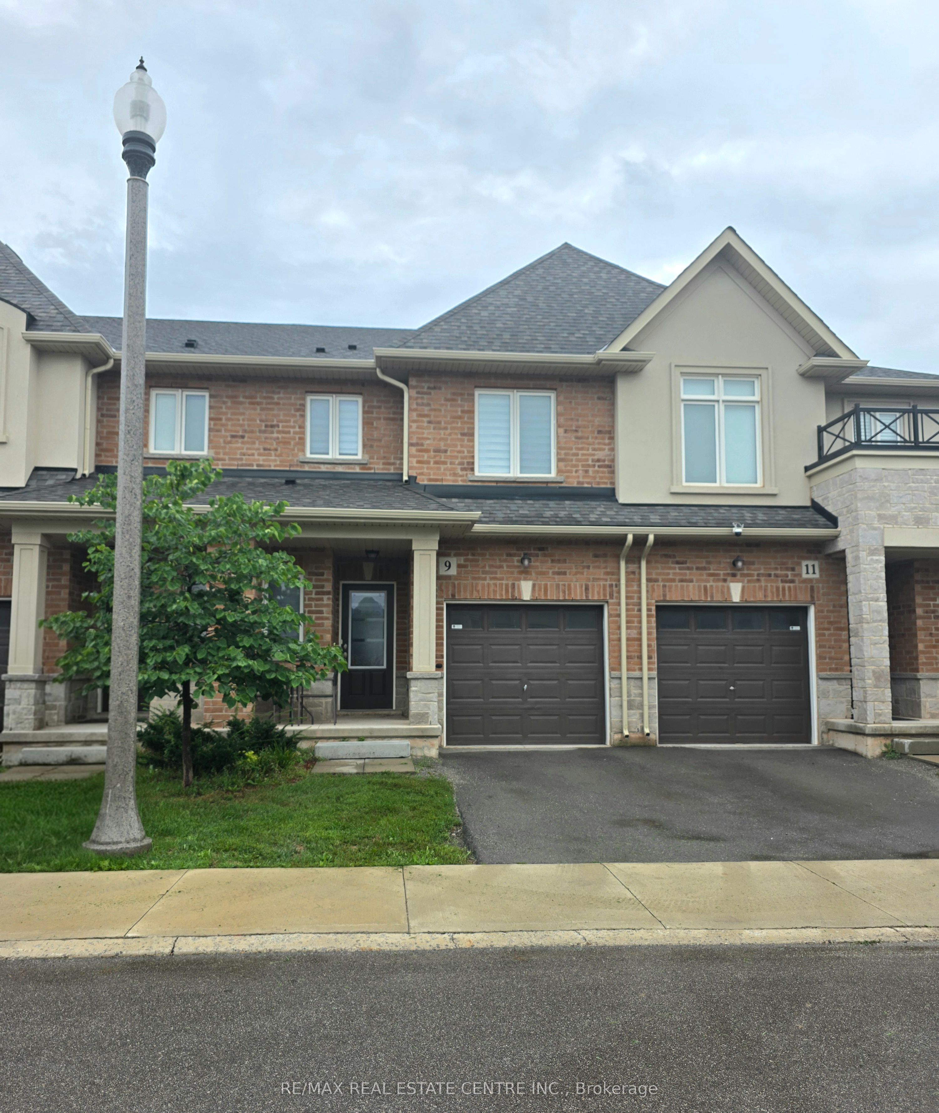 9 Arietta Lane 16, Hamilton, ON L8E 0K7