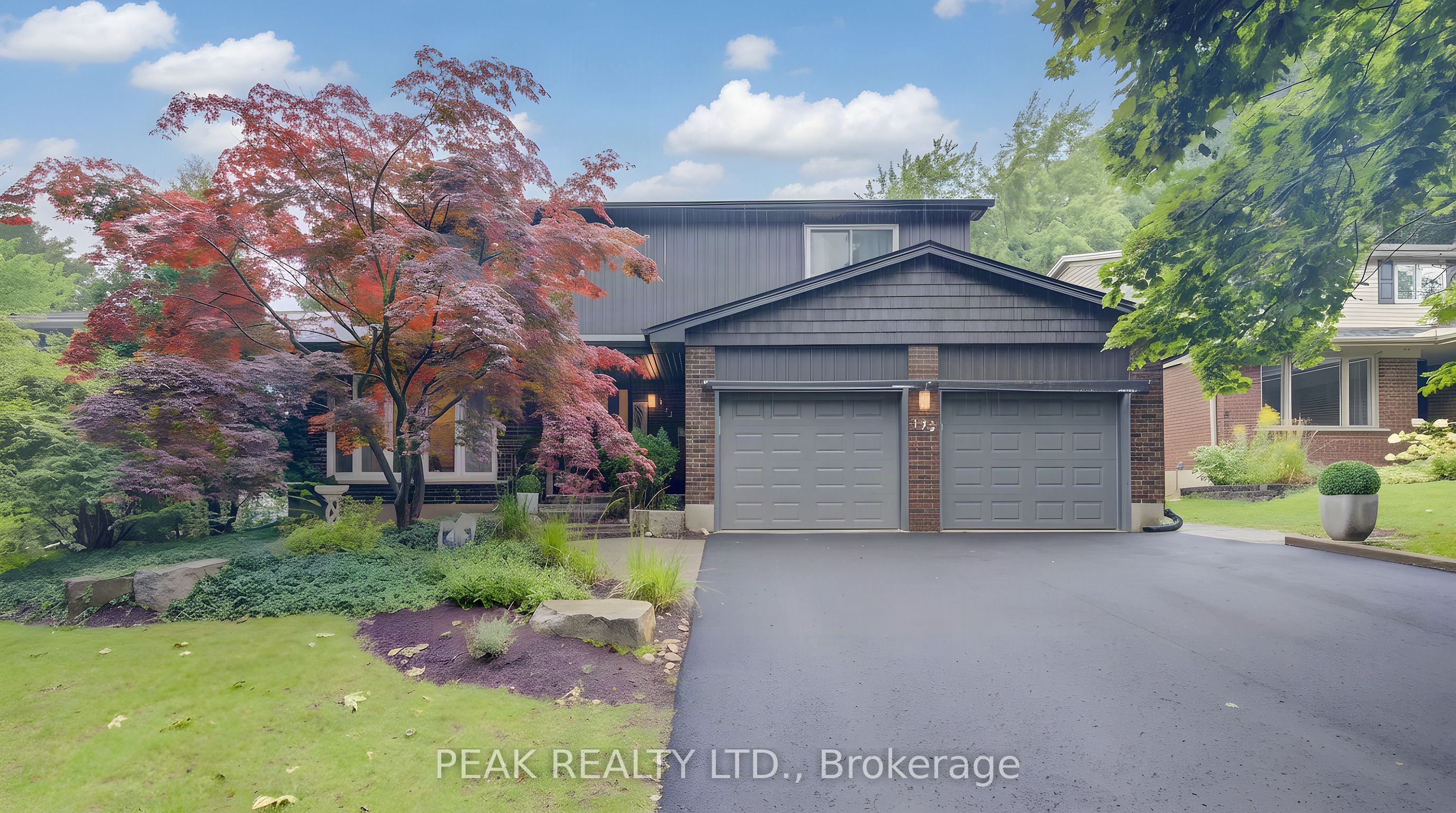 123 Candlewood Crescent, Waterloo, ON N2L 5M7