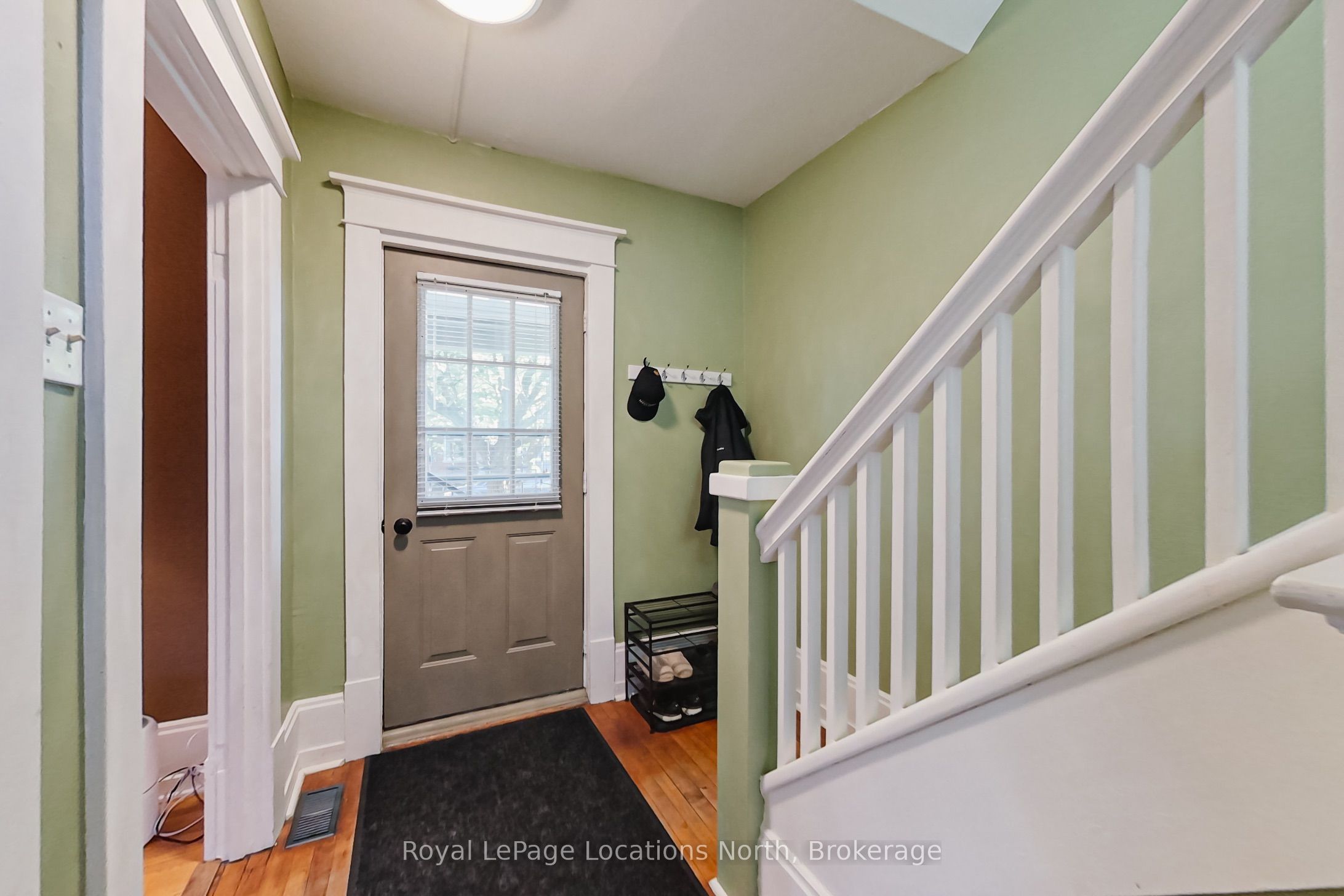 27 Edwin Street E, Meaford, ON N4L 1C4 photo 4