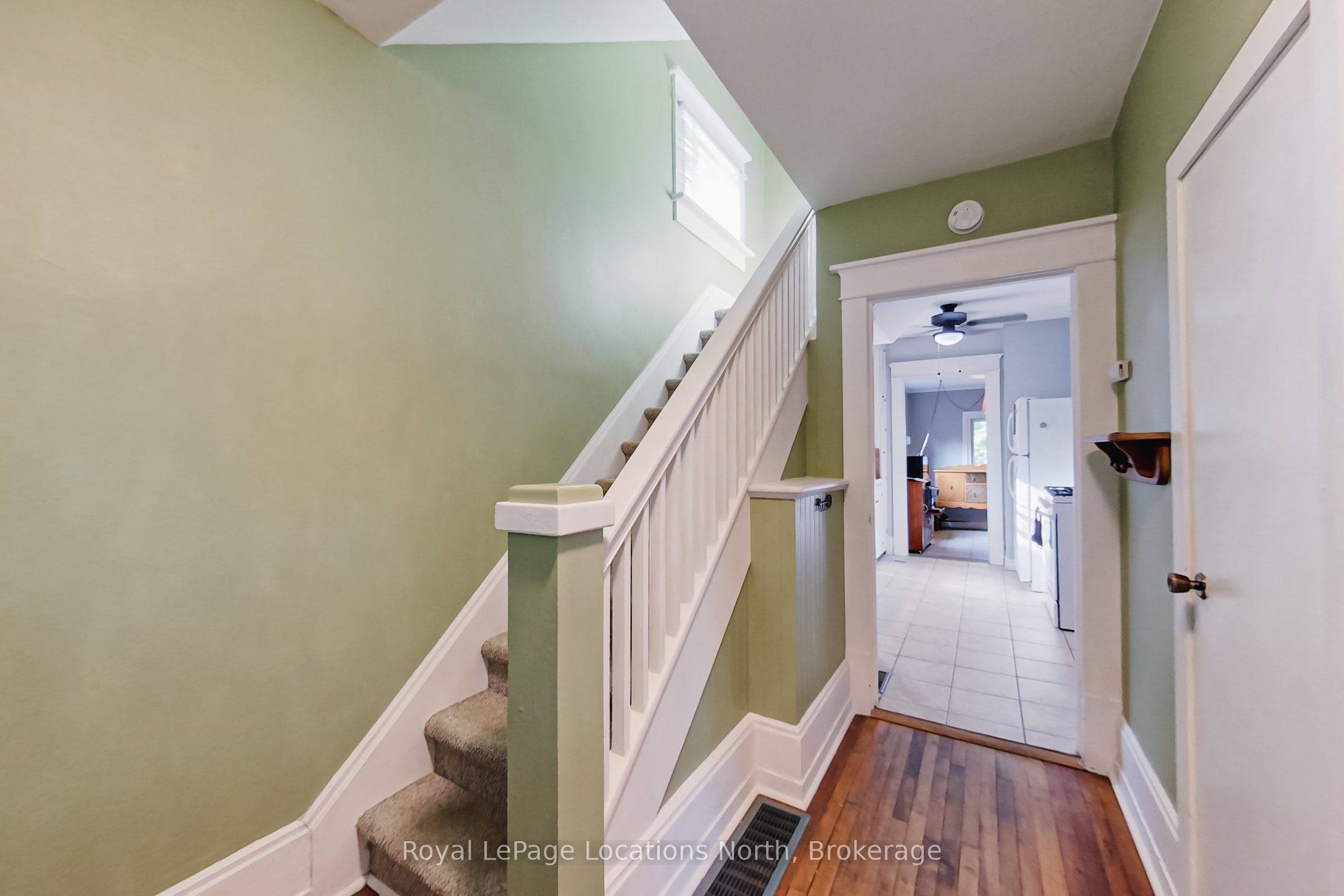 27 Edwin Street E, Meaford, ON N4L 1C4 photo 5