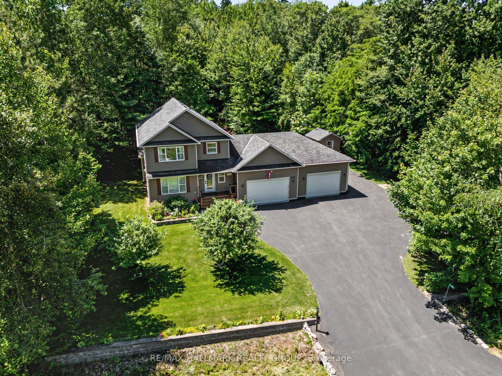 184 Charmont Way, Constance Bay - Dunrobin - Kilmaurs - Woodlawn, ON K0A 3M0 photo 2