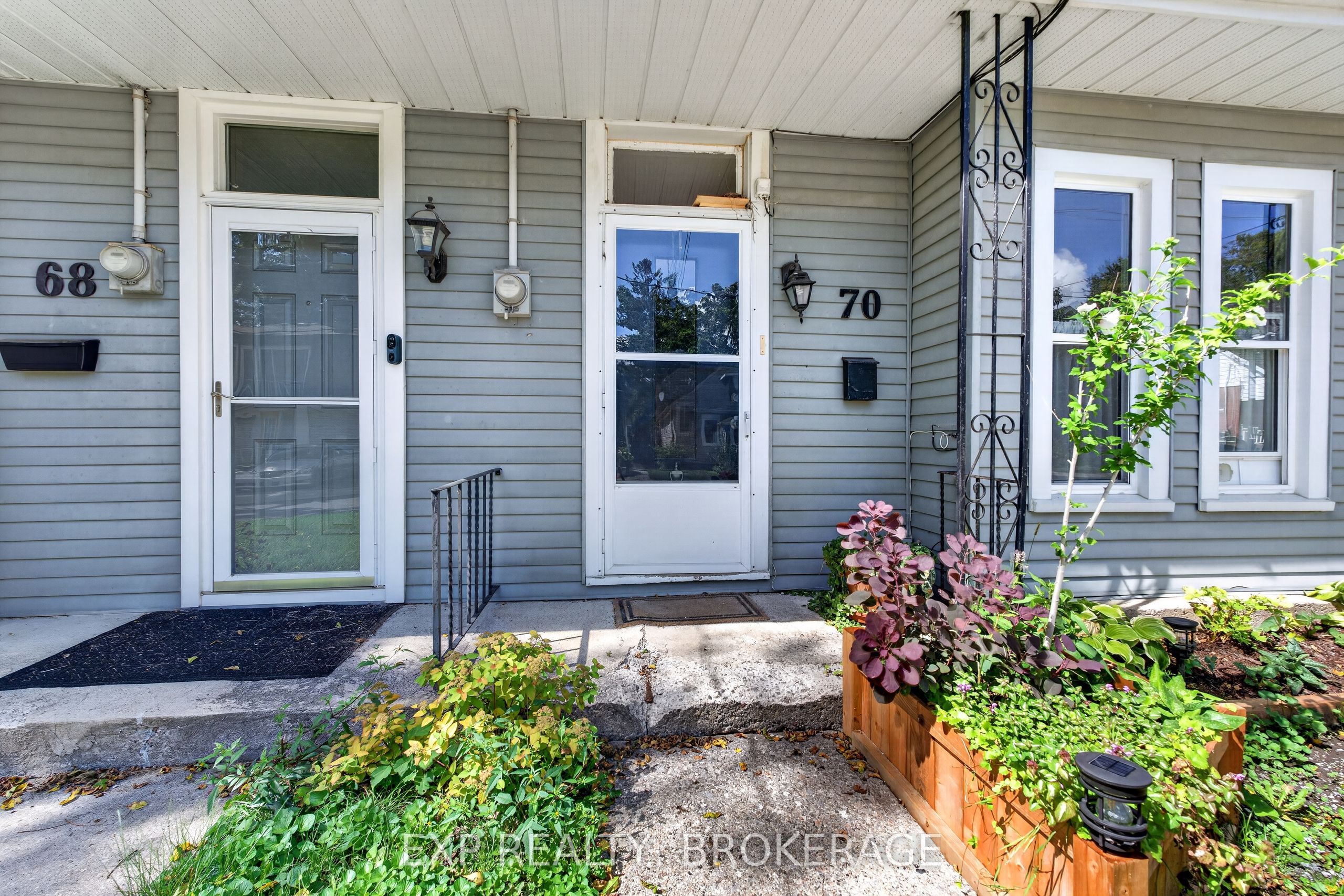 70 LIVINGSTON Avenue, Kingston, ON K7L 4L4 photo 3