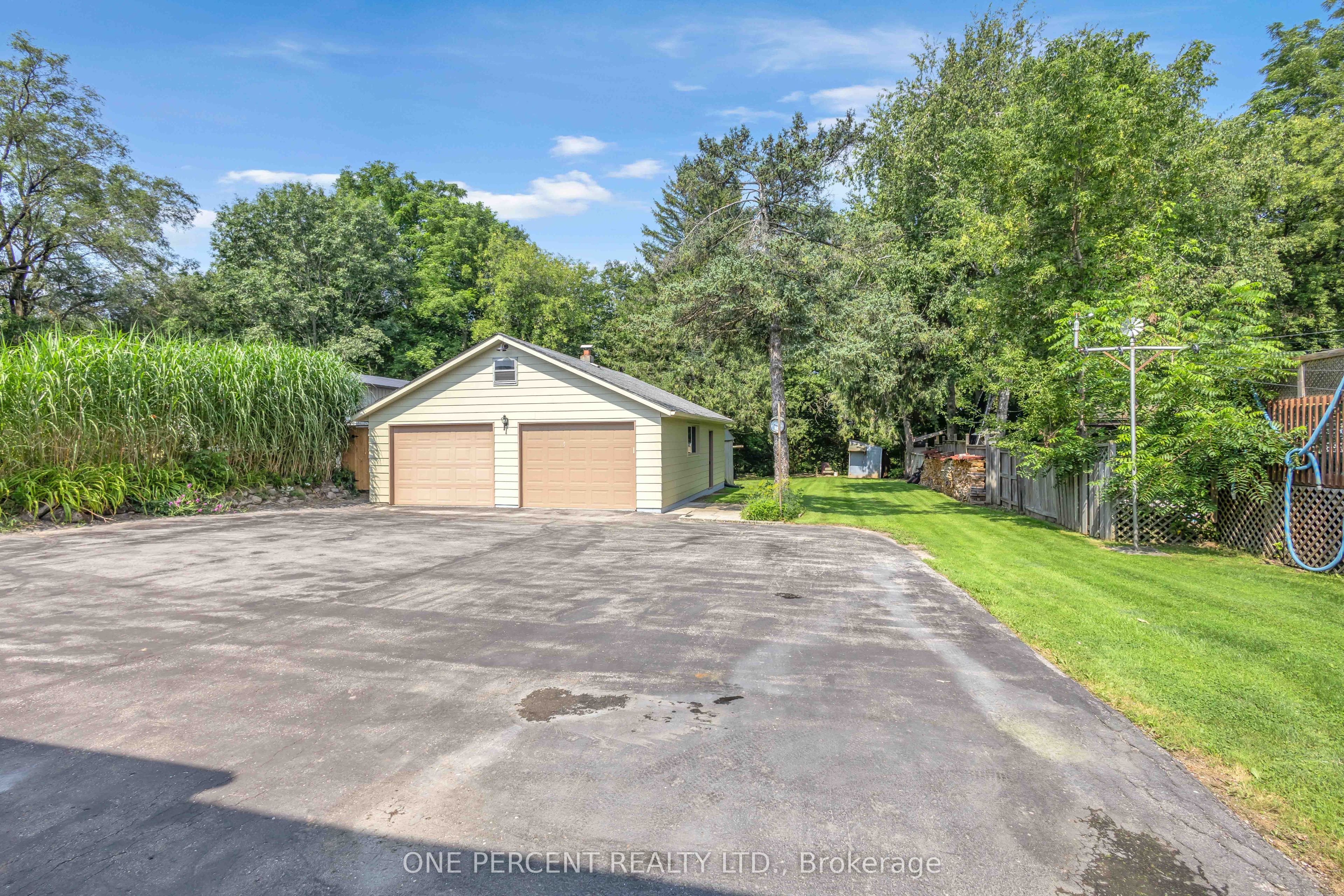 55 Young Street, Tillsonburg, ON N4G 3H6 photo 4