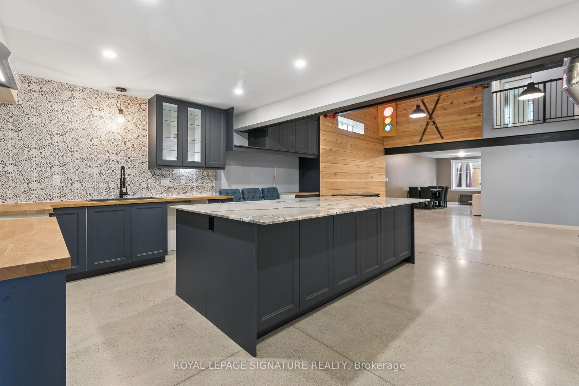 24 Davidson Street, Cambridge, ON N1S 2T9 photo 3