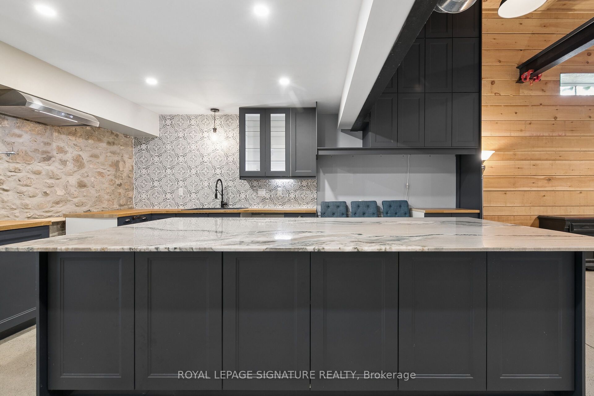 24 Davidson Street, Cambridge, ON N1S 2T9 photo 4