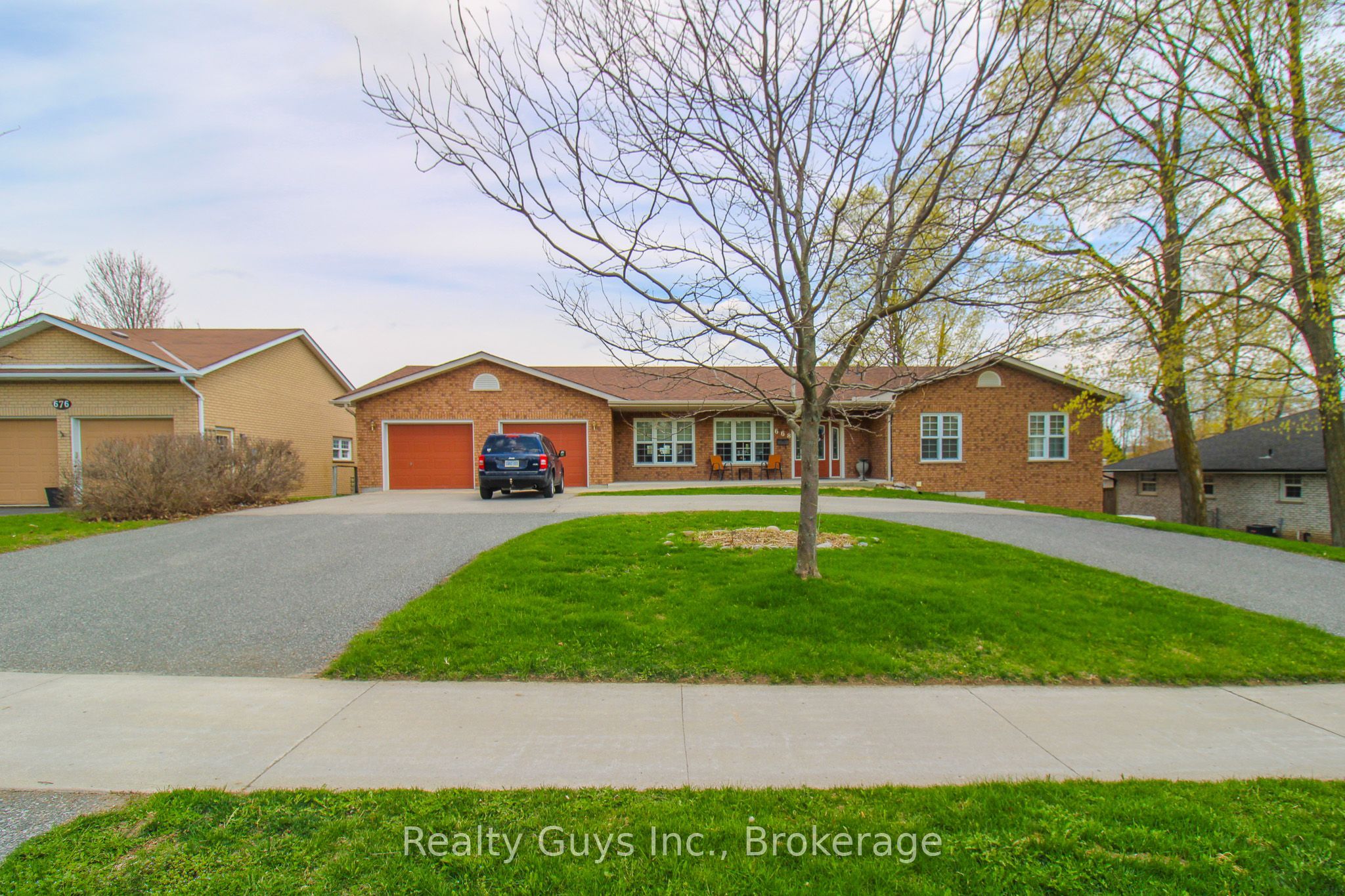 668 Brealey Drive, Peterborough, ON K9K 2M7