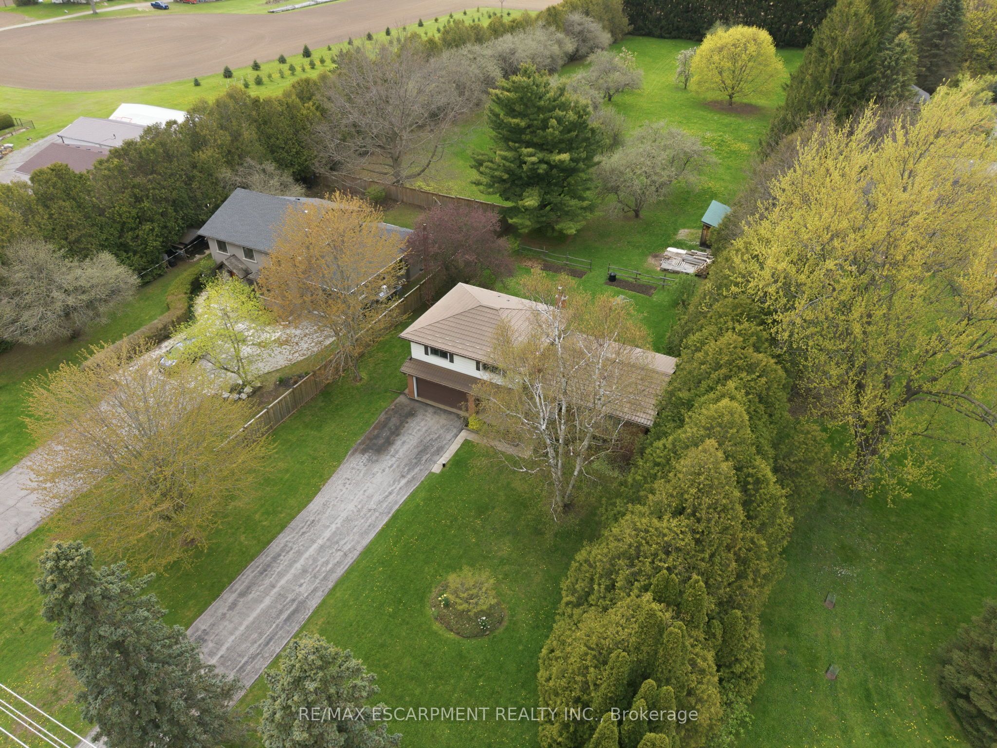 175 Concession 5 E, Hamilton, ON L8B 1K4 photo 2
