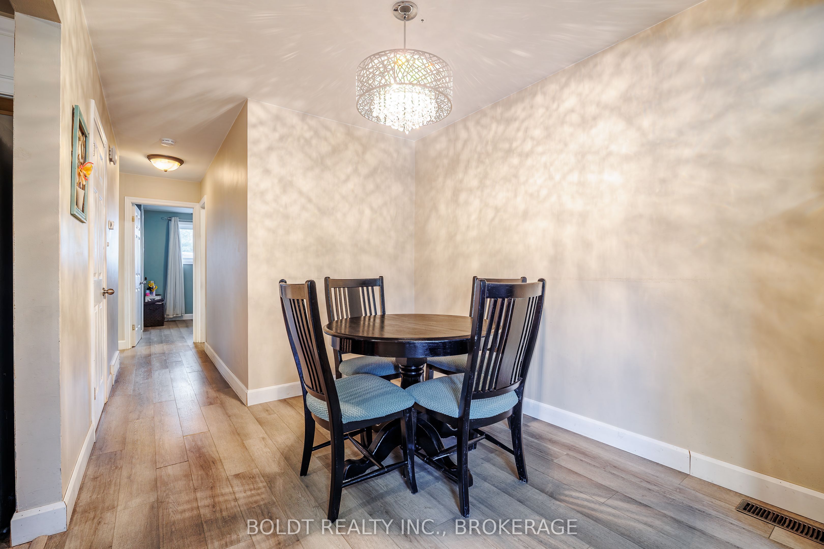 82 Wildwood Road, St. Catharines, ON L2M 1C8 photo 5