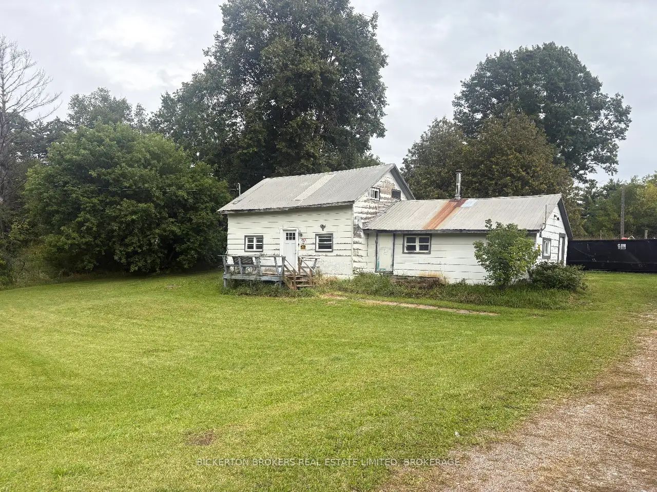 513 Lyndhurst Road, Leeds and the Thousand Islands, ON K0E 1N0