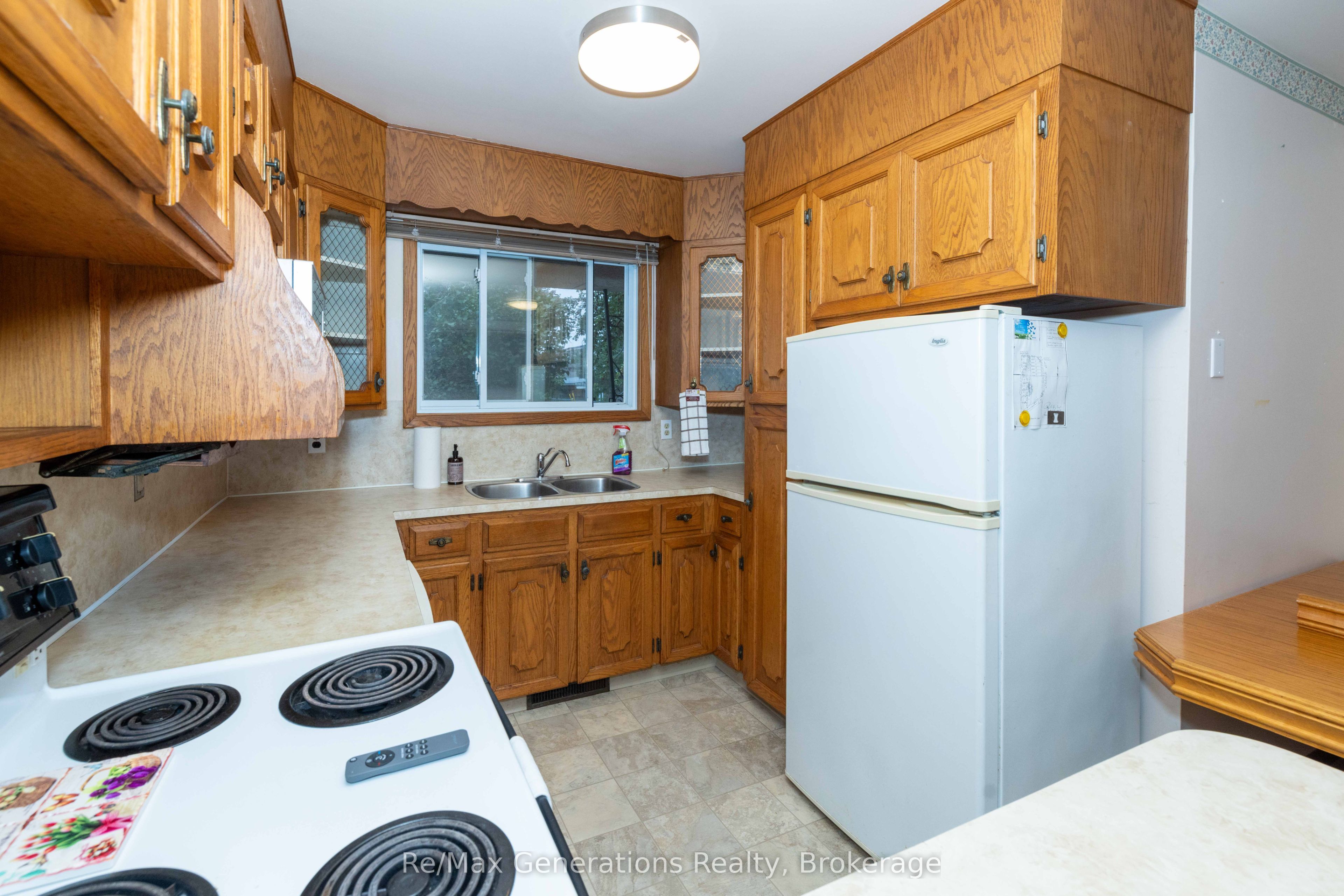 1900 Bailey Avenue, Thunder Bay, ON P7E 2X1 photo 5