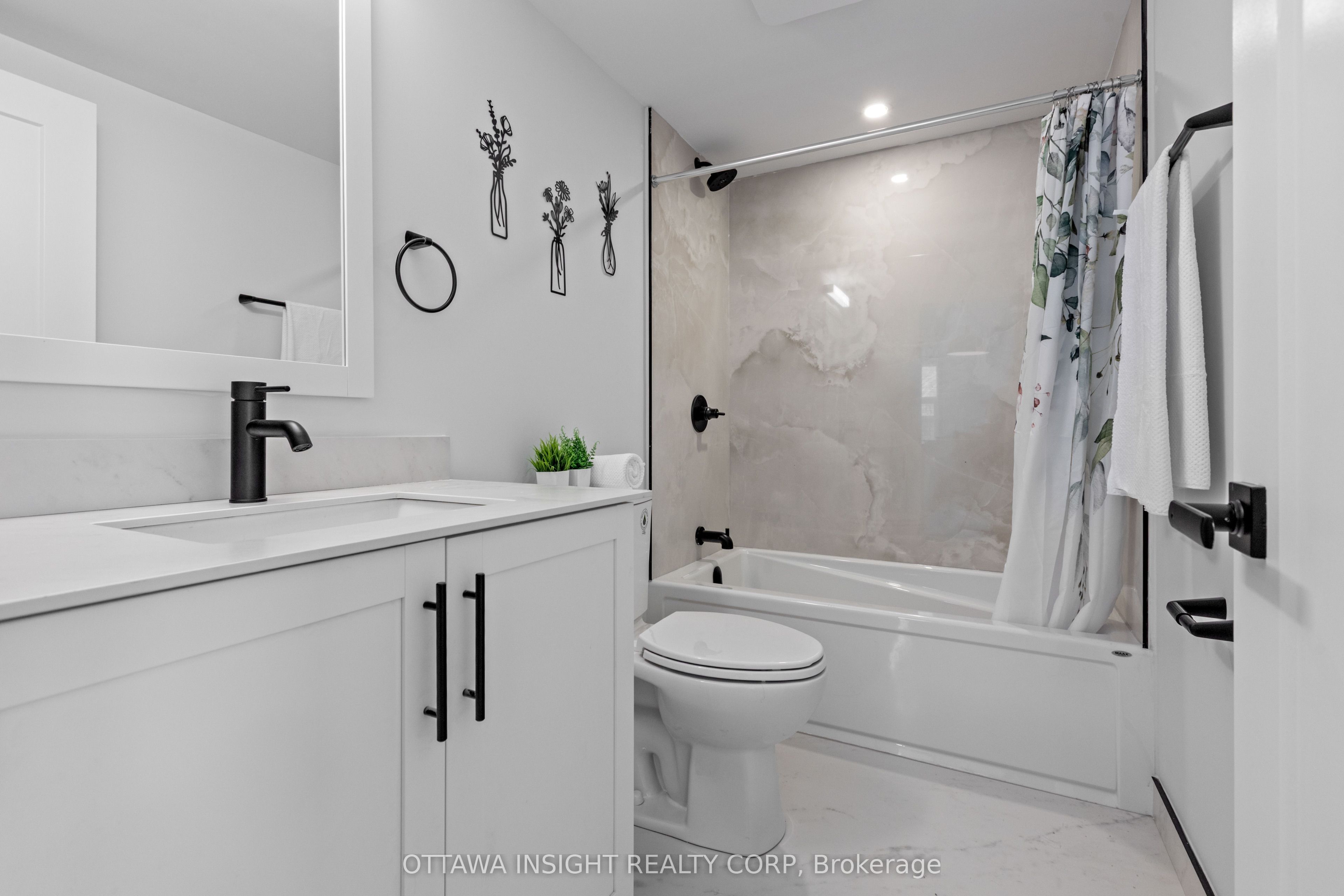 2409 Carlsen Avenue 1, Billings Bridge - Riverside Park and Area, ON K1V 8E9 photo 5