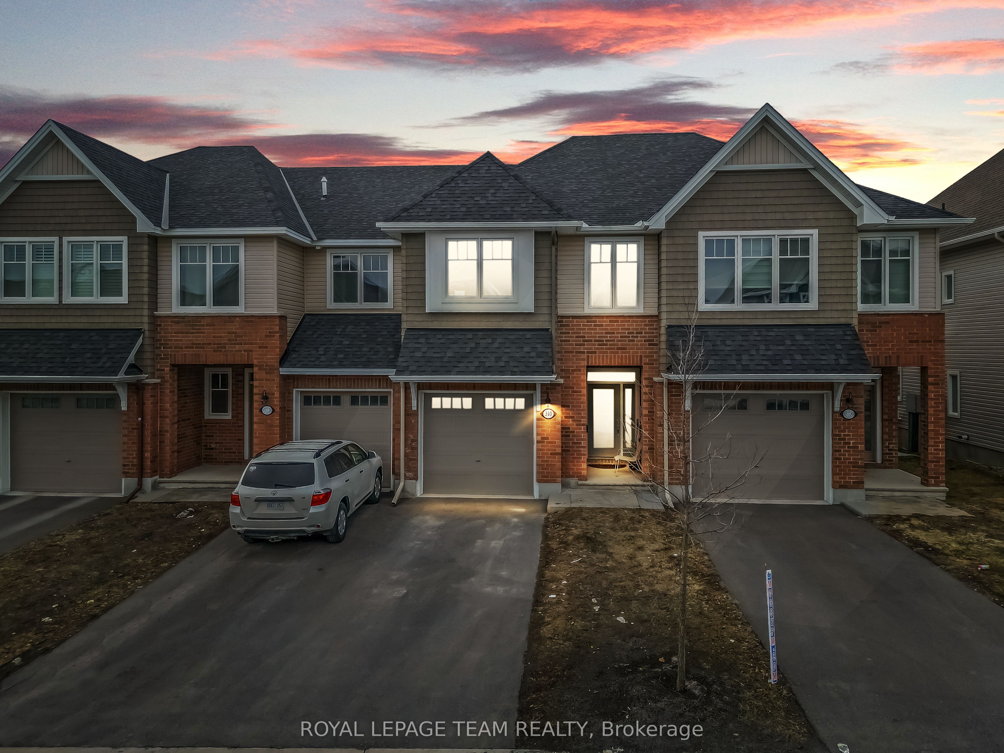 310 Kanashtage Terrace, Orleans - Cumberland and Area, ON K4A 5J9 photo 2
