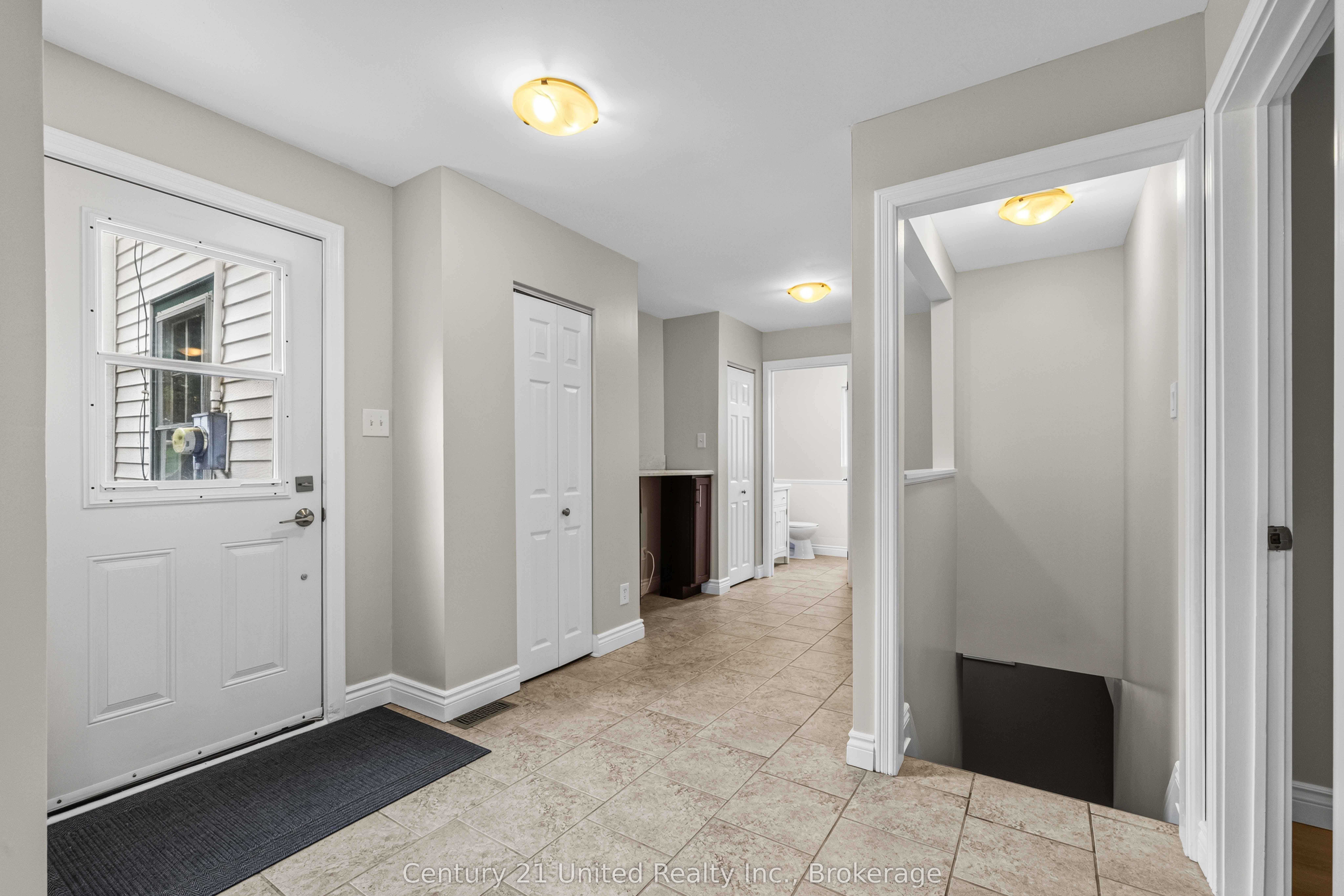 223 Antrim Street, Peterborough, ON K9H 3G5 photo 3
