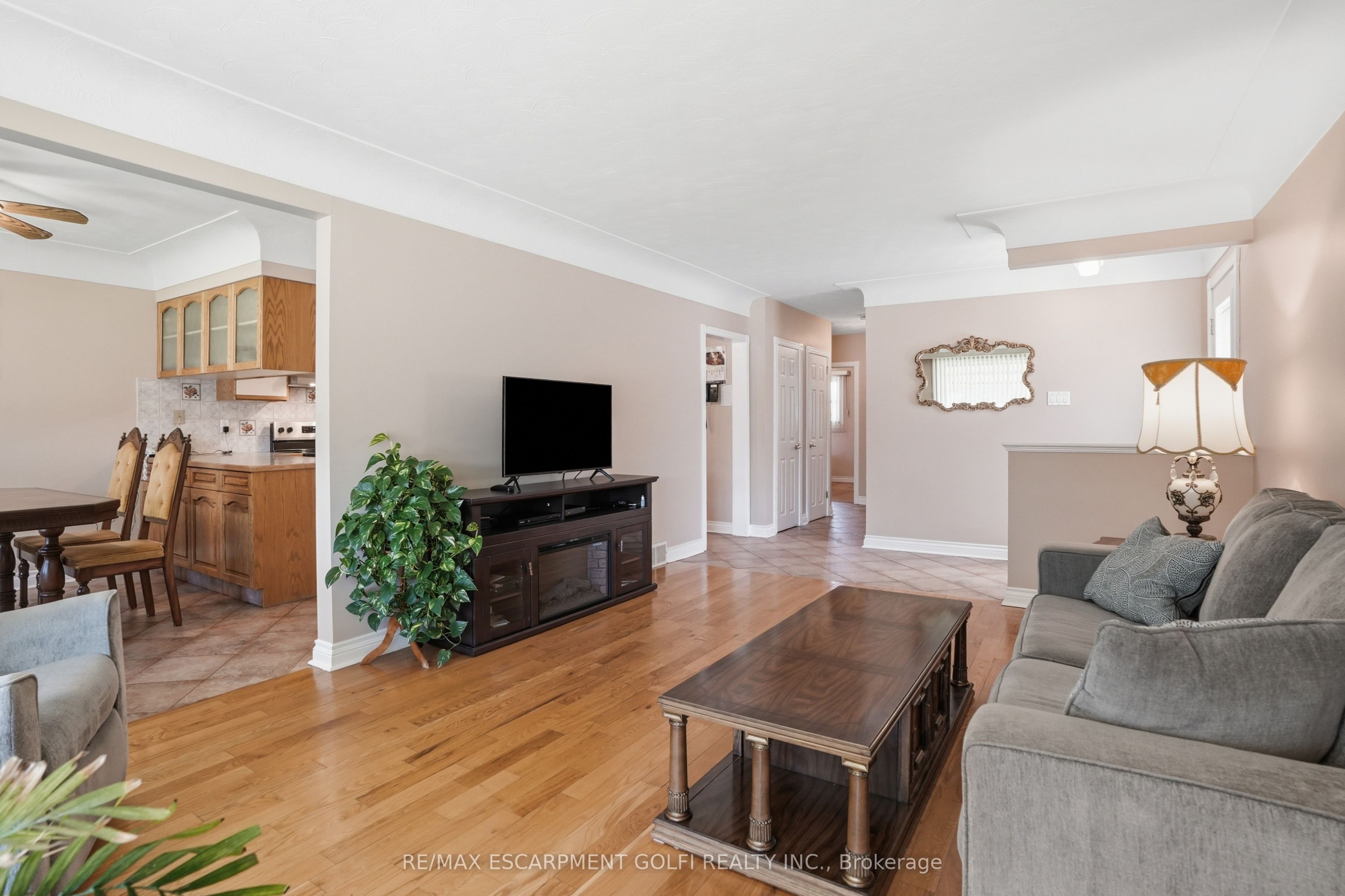18 Pleasant Avenue, Hamilton, ON L8G 2L2 photo 5