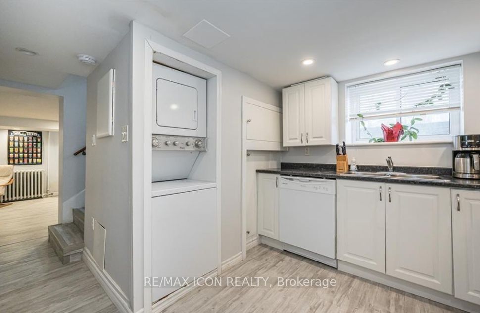 64 Sheldon Avenue N Basement, Kitchener, ON N2H 3M4 photo 4