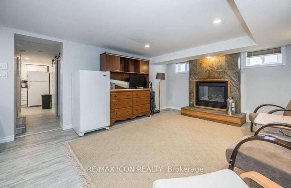 64 Sheldon Avenue N Basement, Kitchener, ON N2H 3M4 photo 5