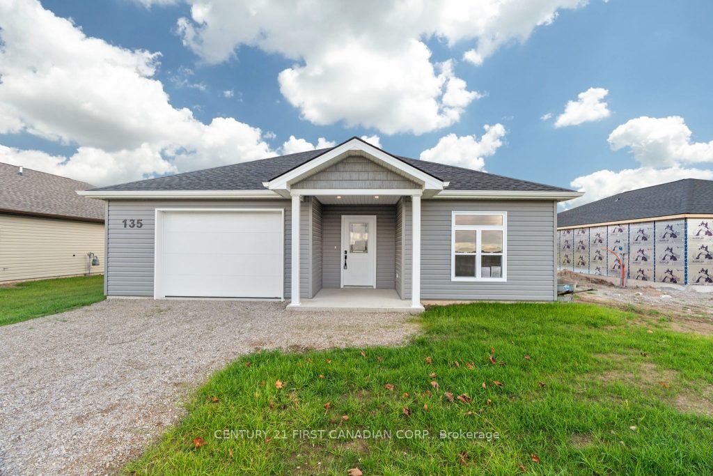 91 Victoria Avenue E, South Huron, ON N0M 1M0 photo 4