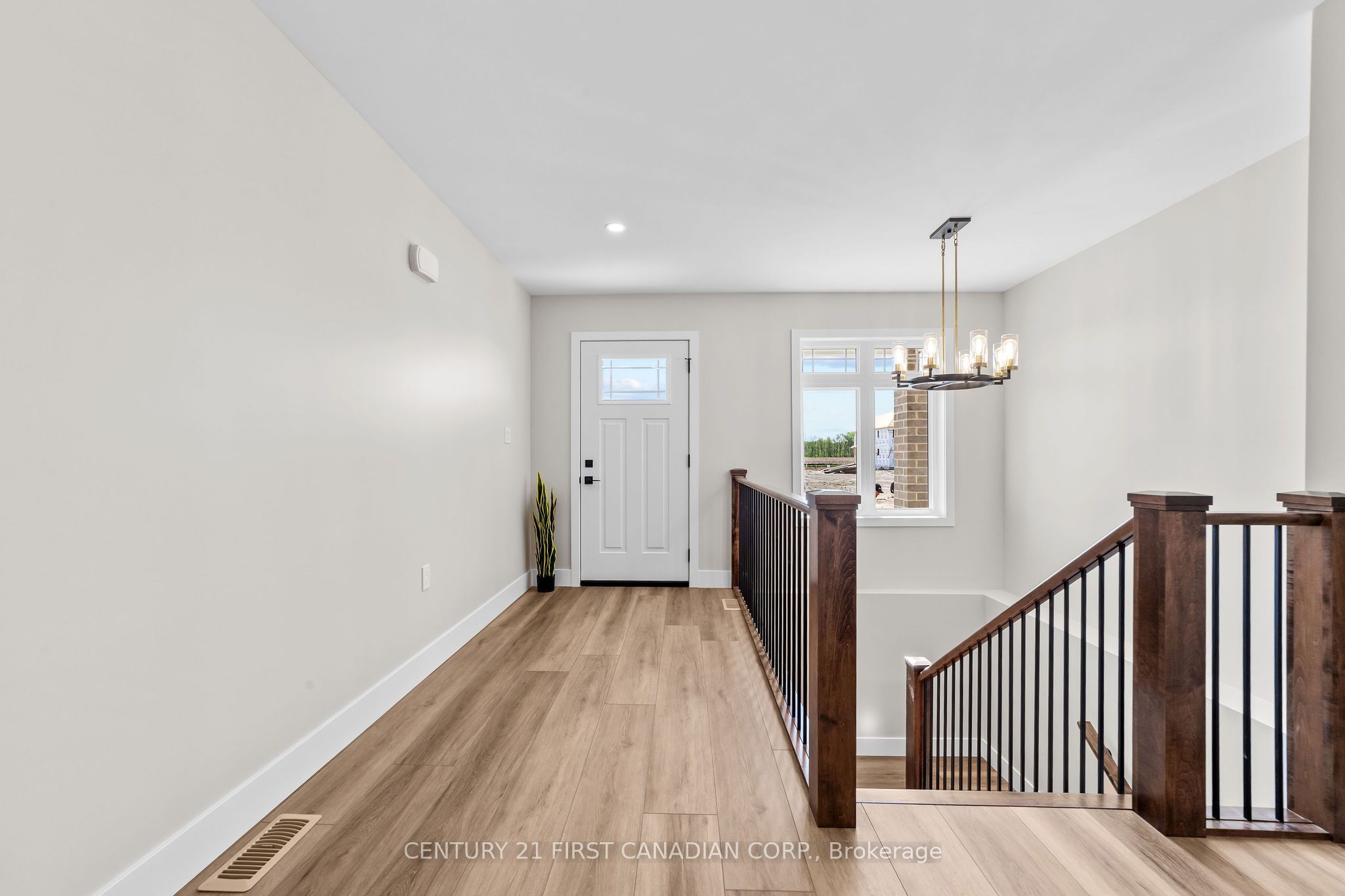 107 Victoria Avenue E, South Huron, ON N0M 1M0 photo 3