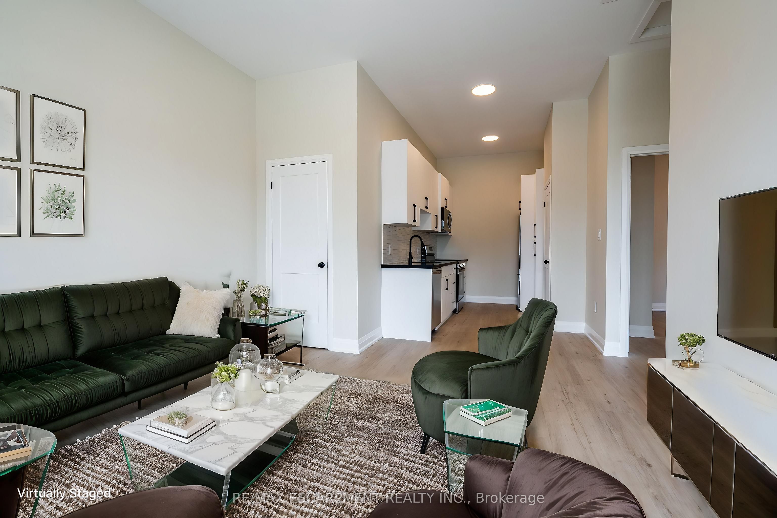 728 Eleventh Avenue B, Hamilton, ON L8T 2K8 photo 3