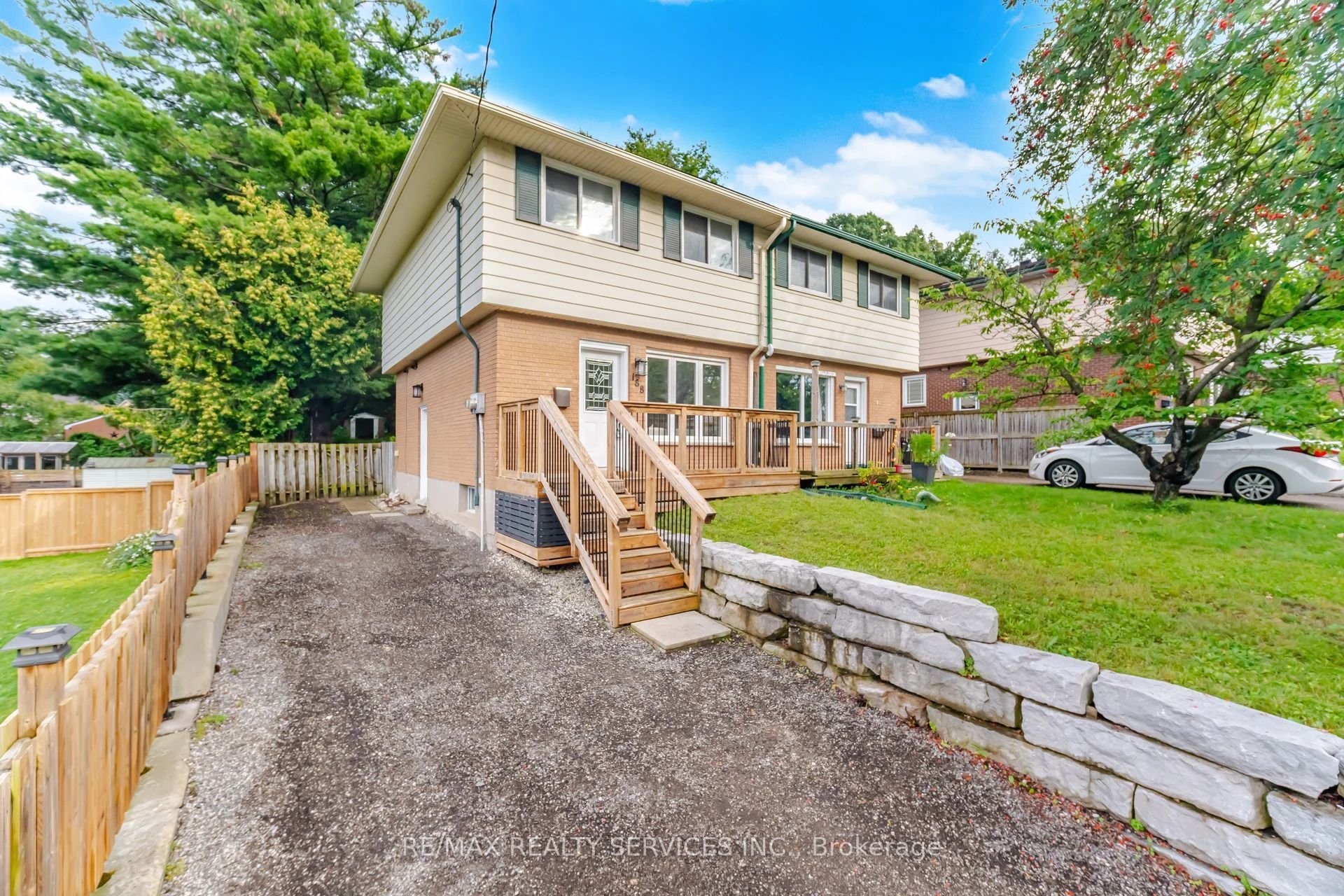 188 Edward Street, Cambridge, ON N3C 1K5 photo 2