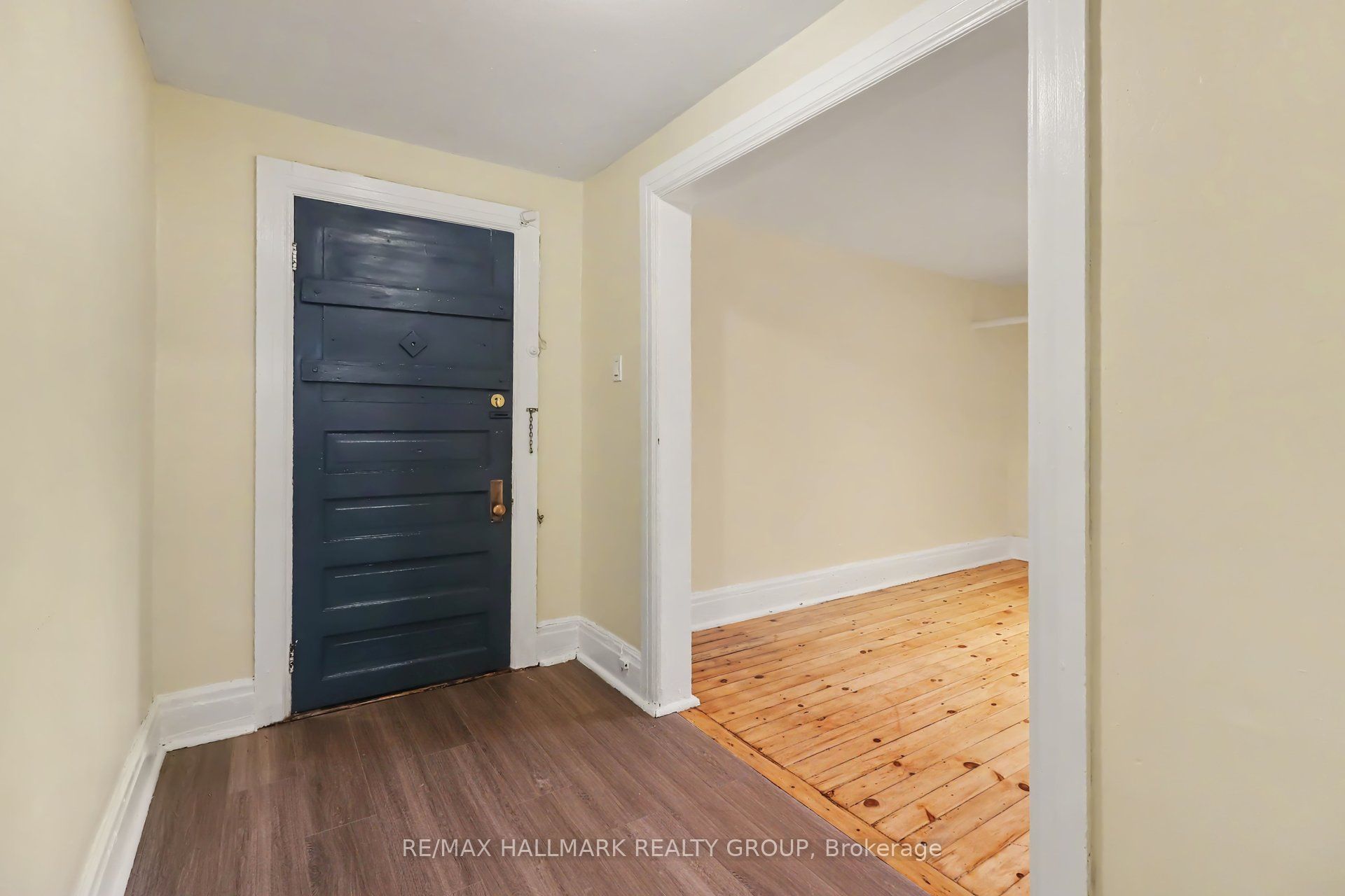 413 Elgin Street 13, Ottawa Centre, ON K2P 1N4 photo 3