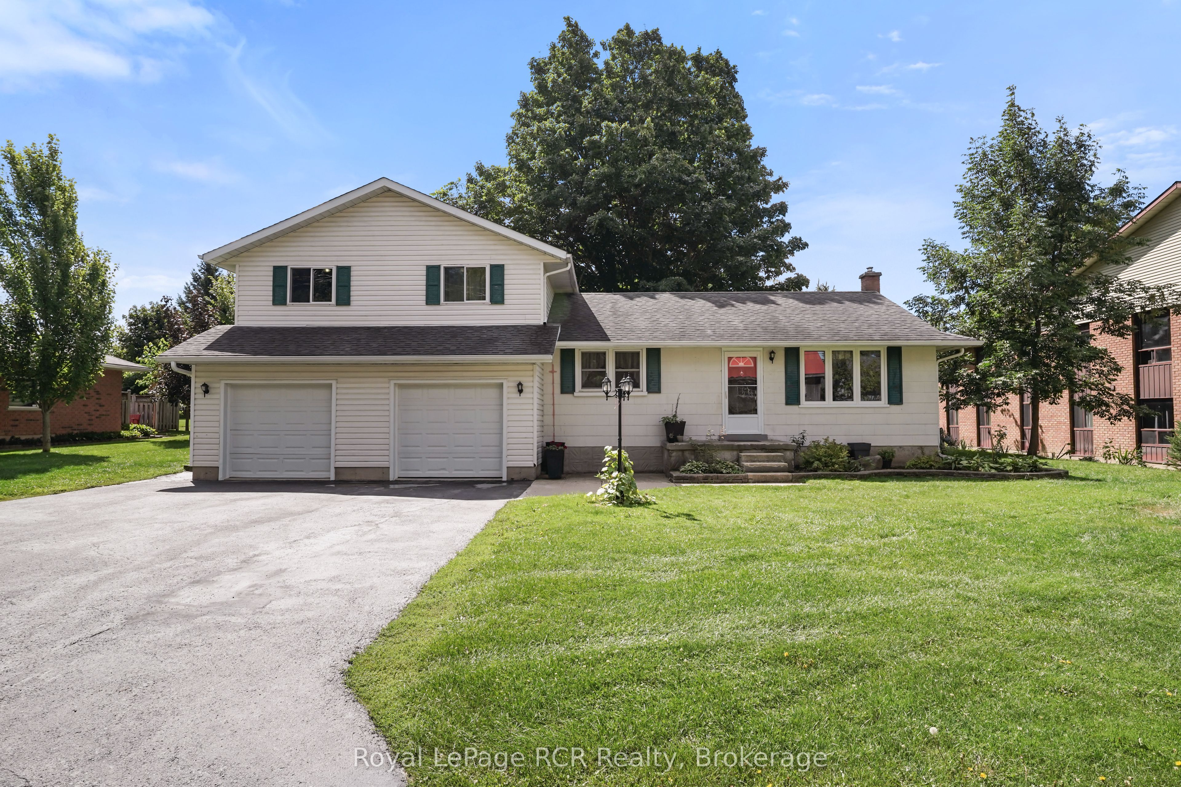 1060 Church Street, Waterloo, ON N0B 2M0