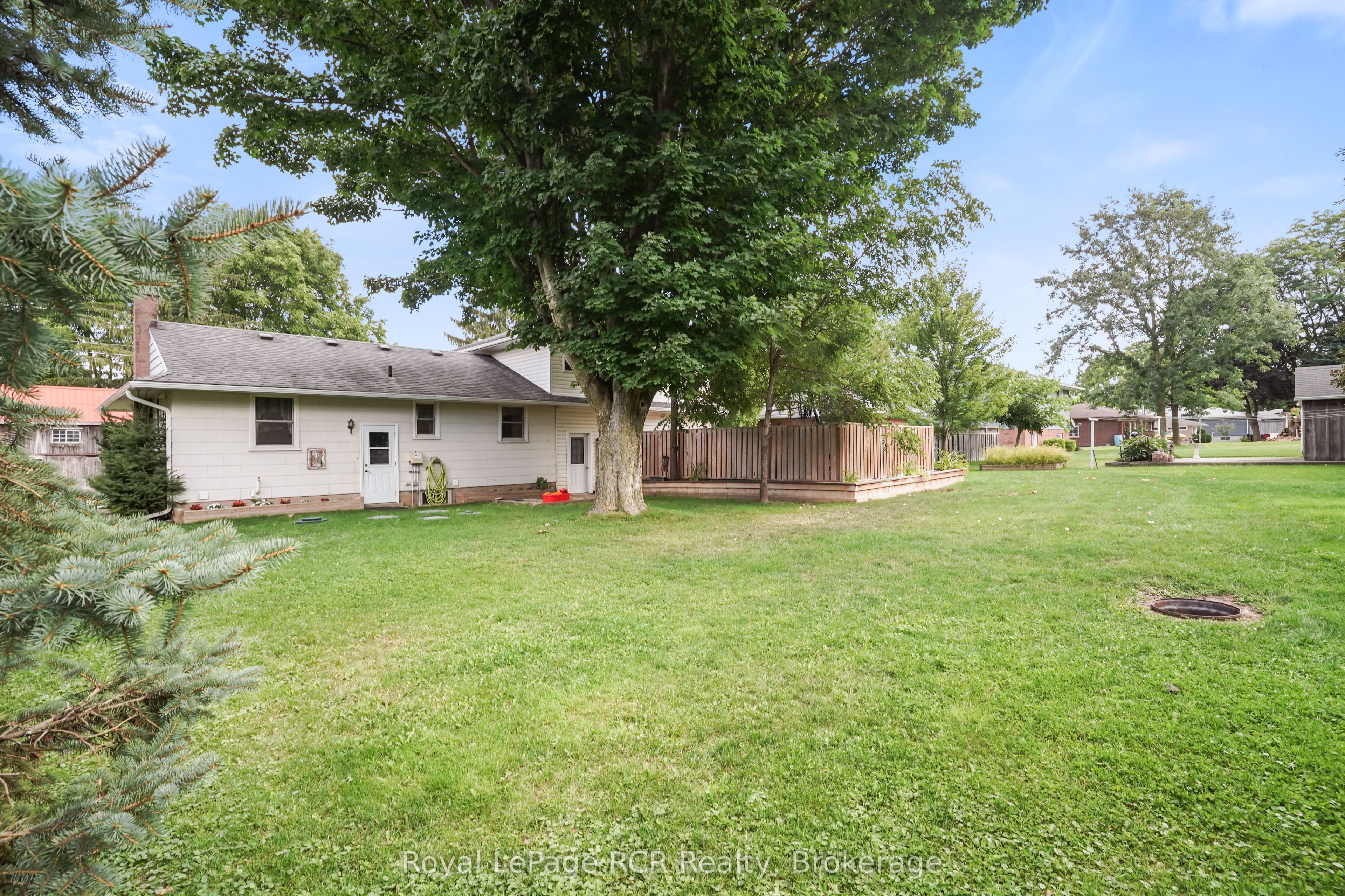1060 Church Street, Waterloo, ON N0B 2M0 photo 4