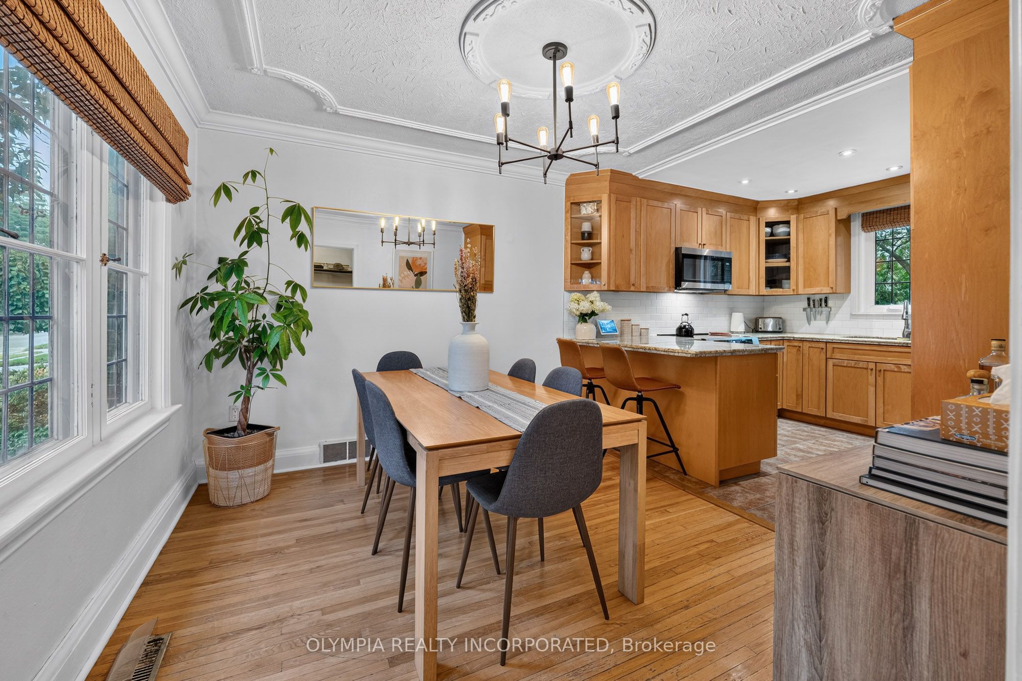 195 Ontario Street, St. Catharines, ON L2R 5K8 photo 2