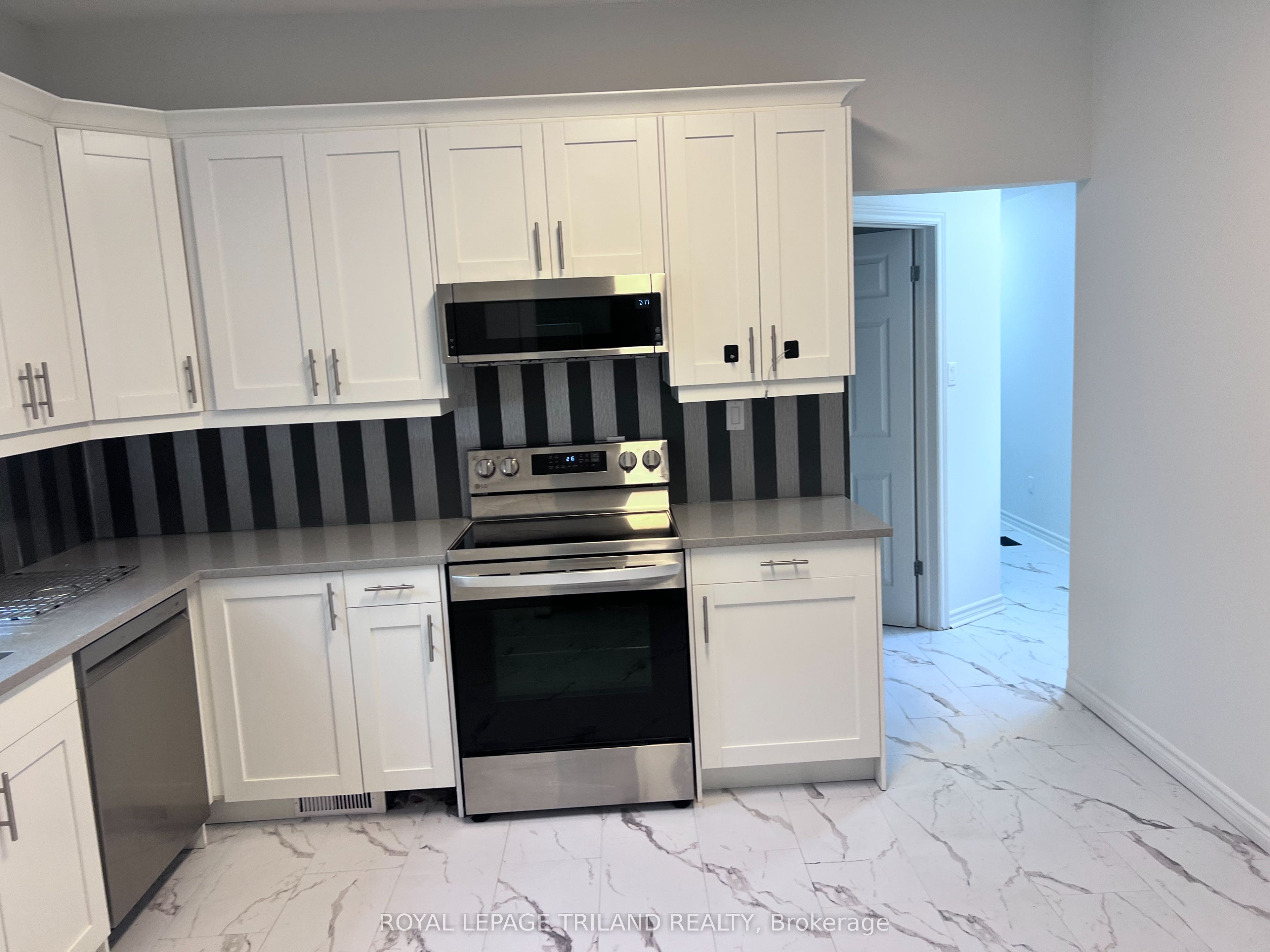 31 ORCHARD Street UNIT 1, London South, ON N6J 2R4 photo 4
