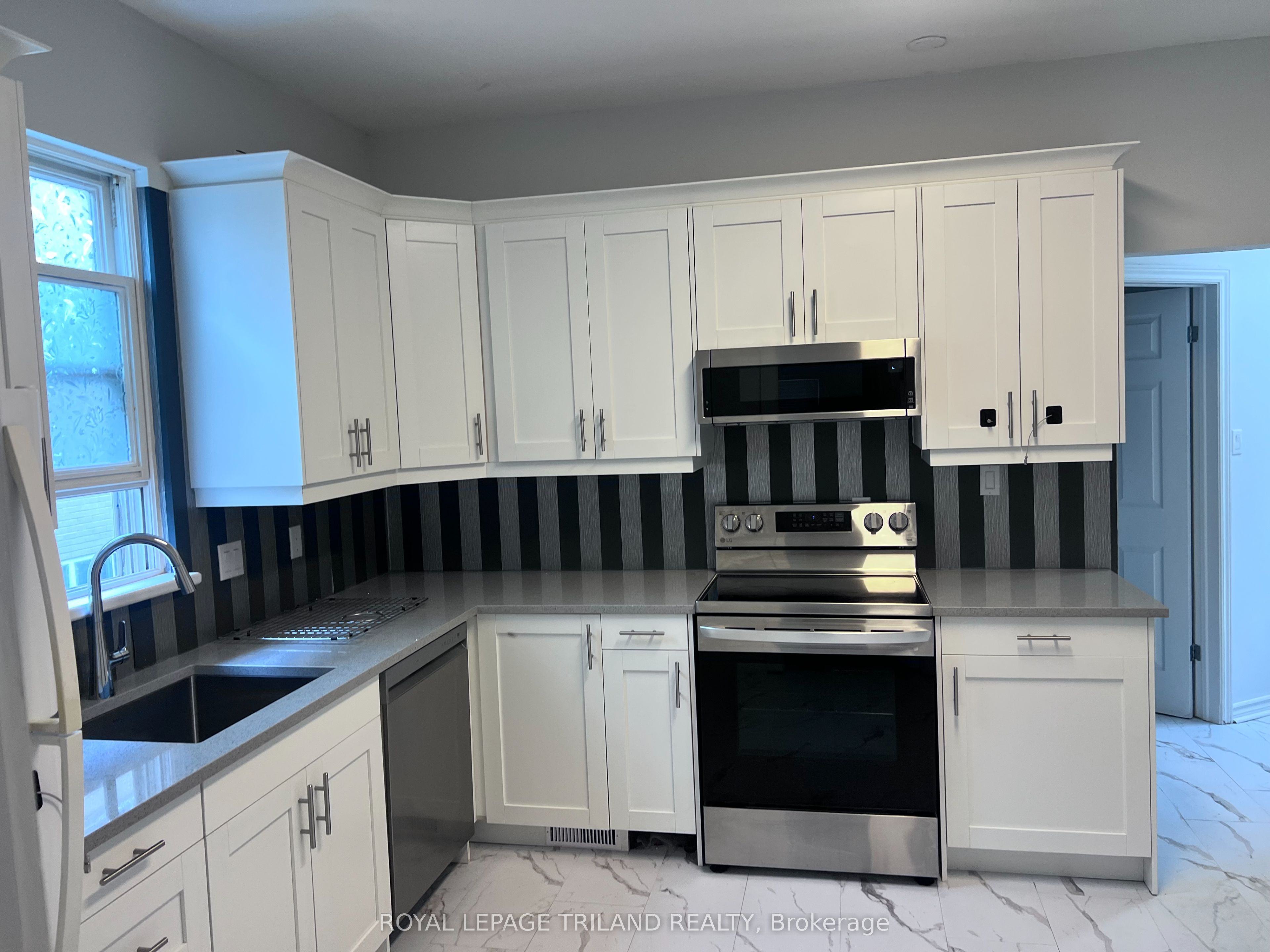 31 ORCHARD Street UNIT 1, London South, ON N6J 2R4 photo 5