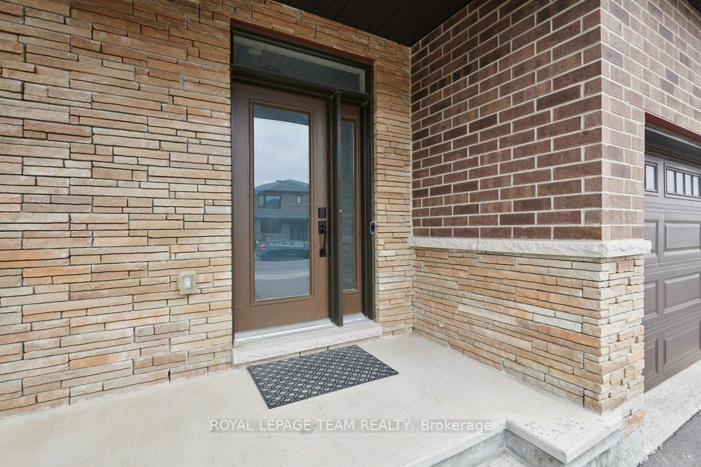 784 Cappamore Drive, Barrhaven, ON K2J 6V6 photo 2
