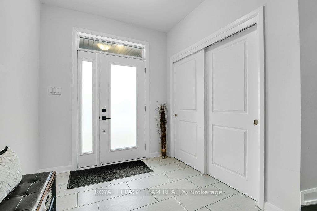 784 Cappamore Drive, Barrhaven, ON K2J 6V6 photo 3