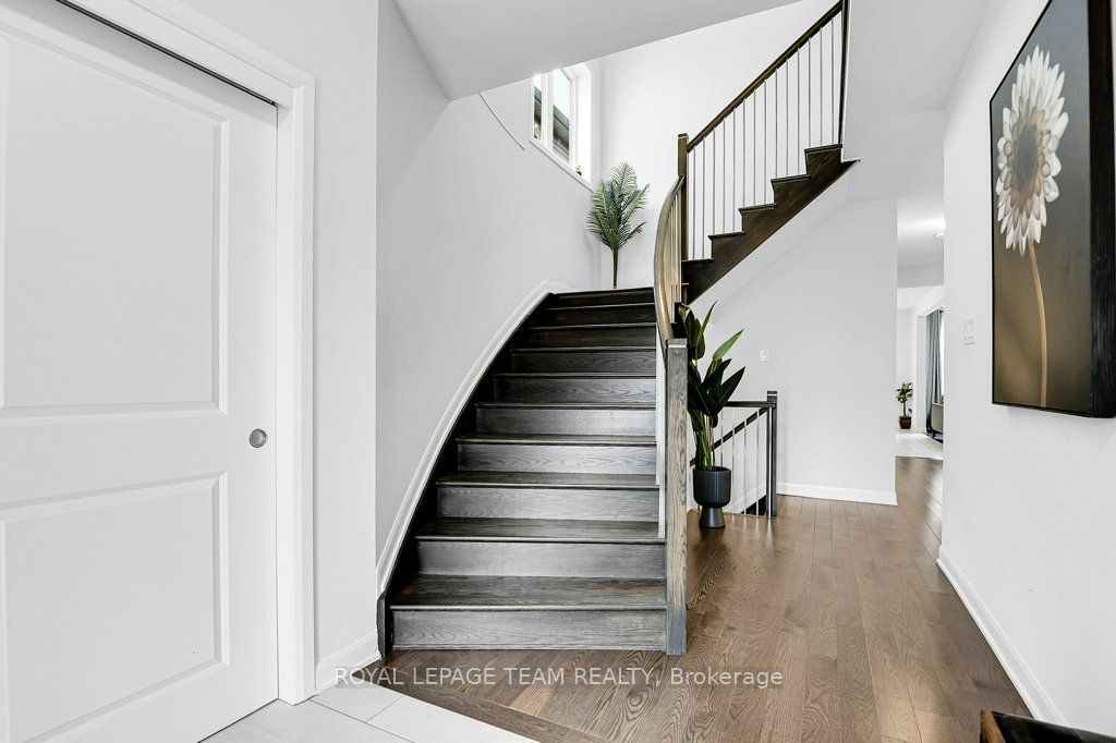 784 Cappamore Drive, Barrhaven, ON K2J 6V6 photo 4