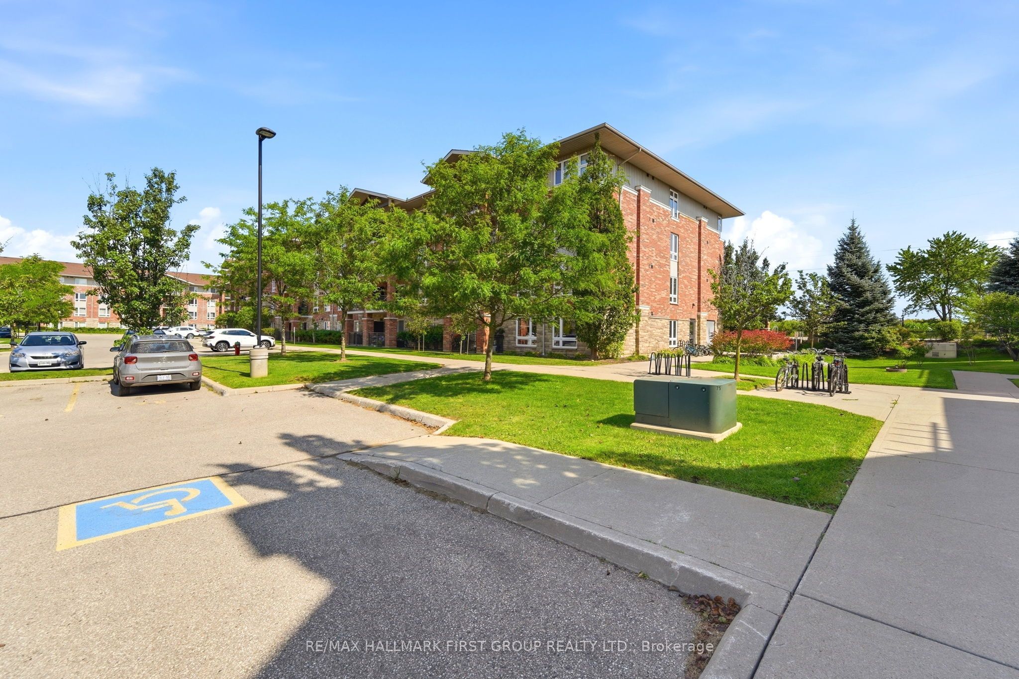 19 Waterford Drive 403, Guelph, ON N1L 0J1 photo 2