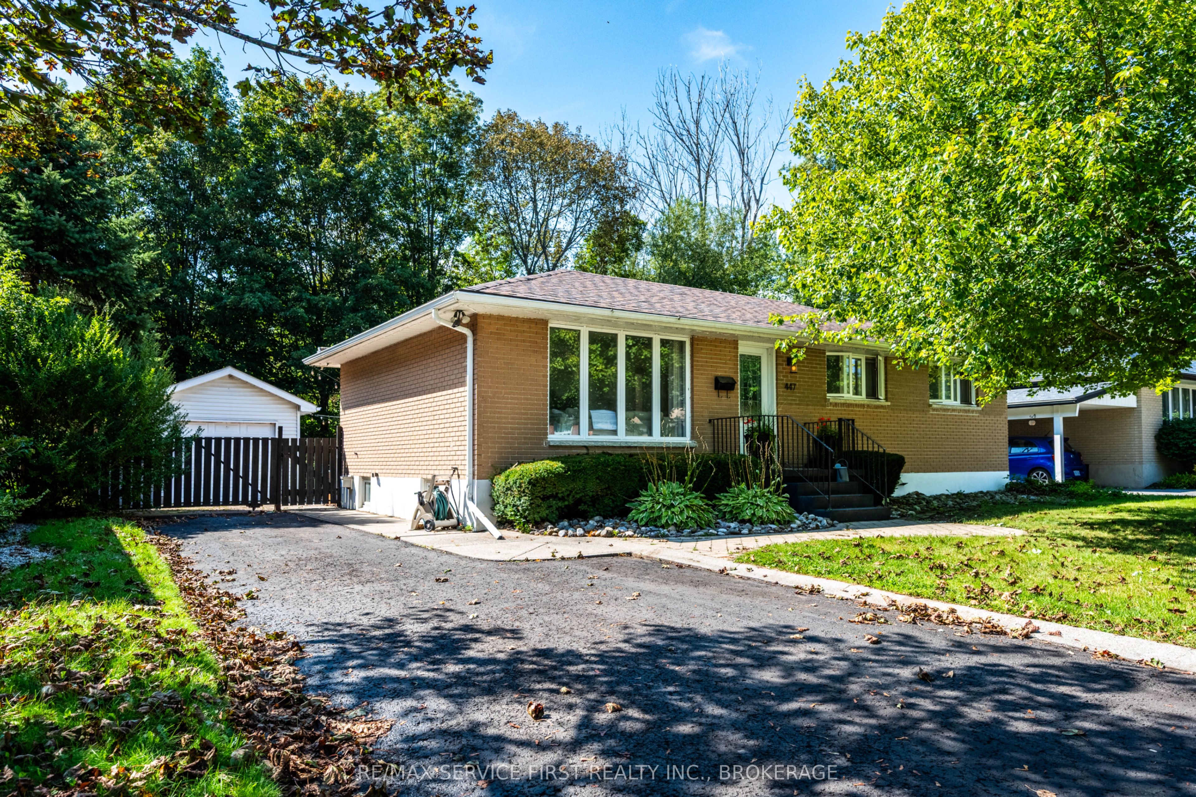447 McEwen Drive, Kingston, ON K7M 3W6