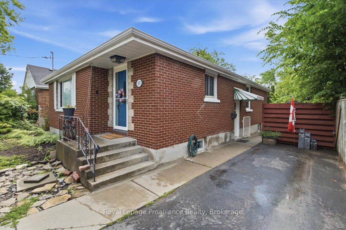 337 Bridge Street E, Belleville, ON K8N 1P5 photo 3