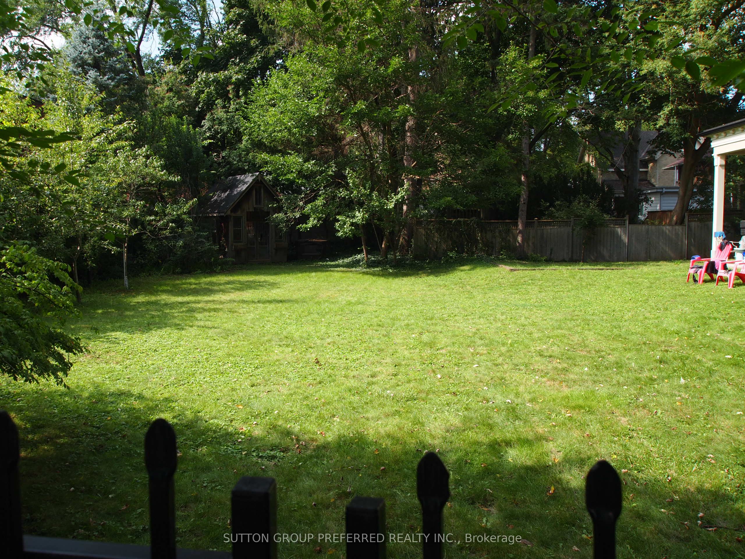 1185 Richmond Street, London East, ON N6A 3L3 photo 3