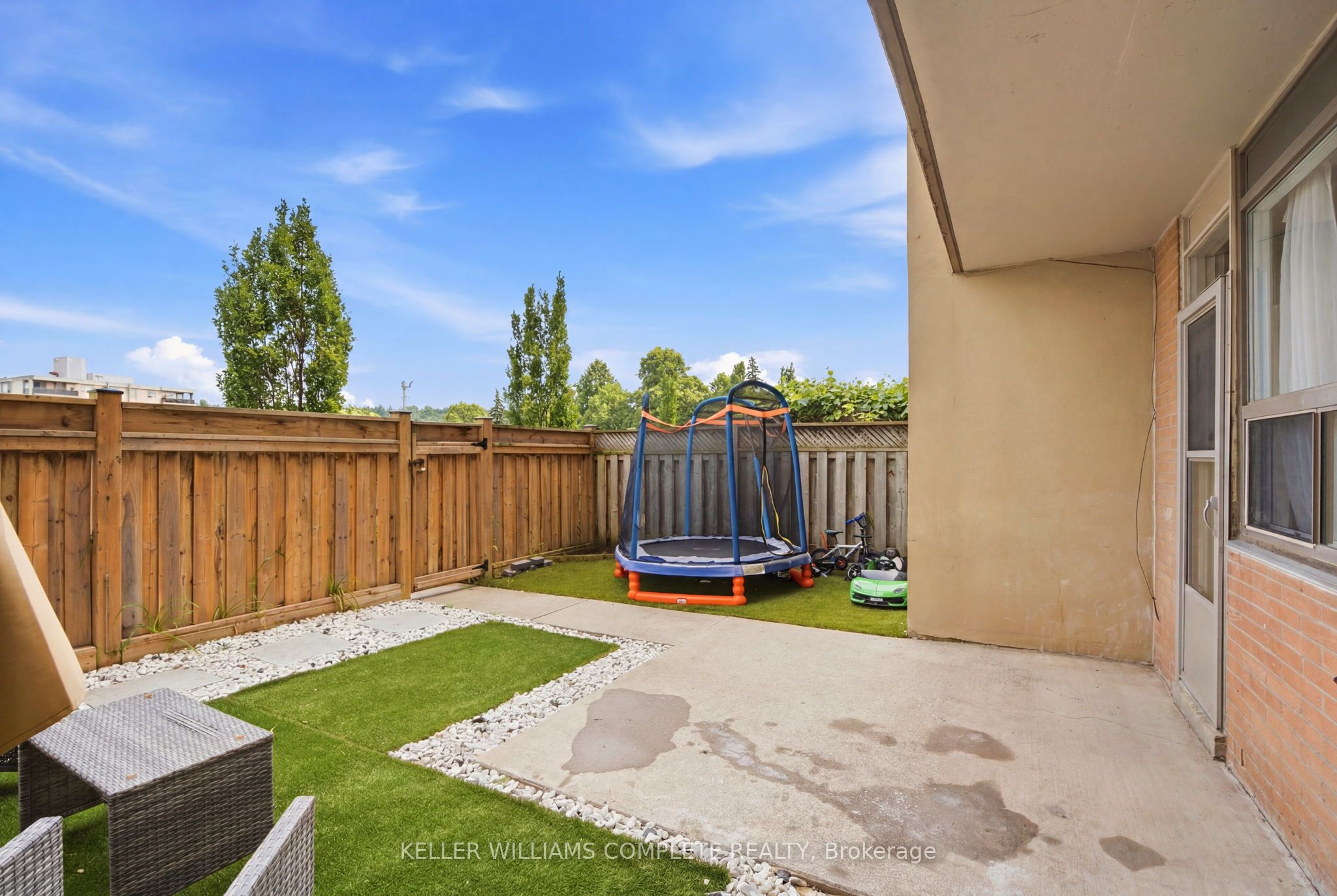 15 Nicklaus Drive 17, Hamilton, ON L8K 5J5 photo 5