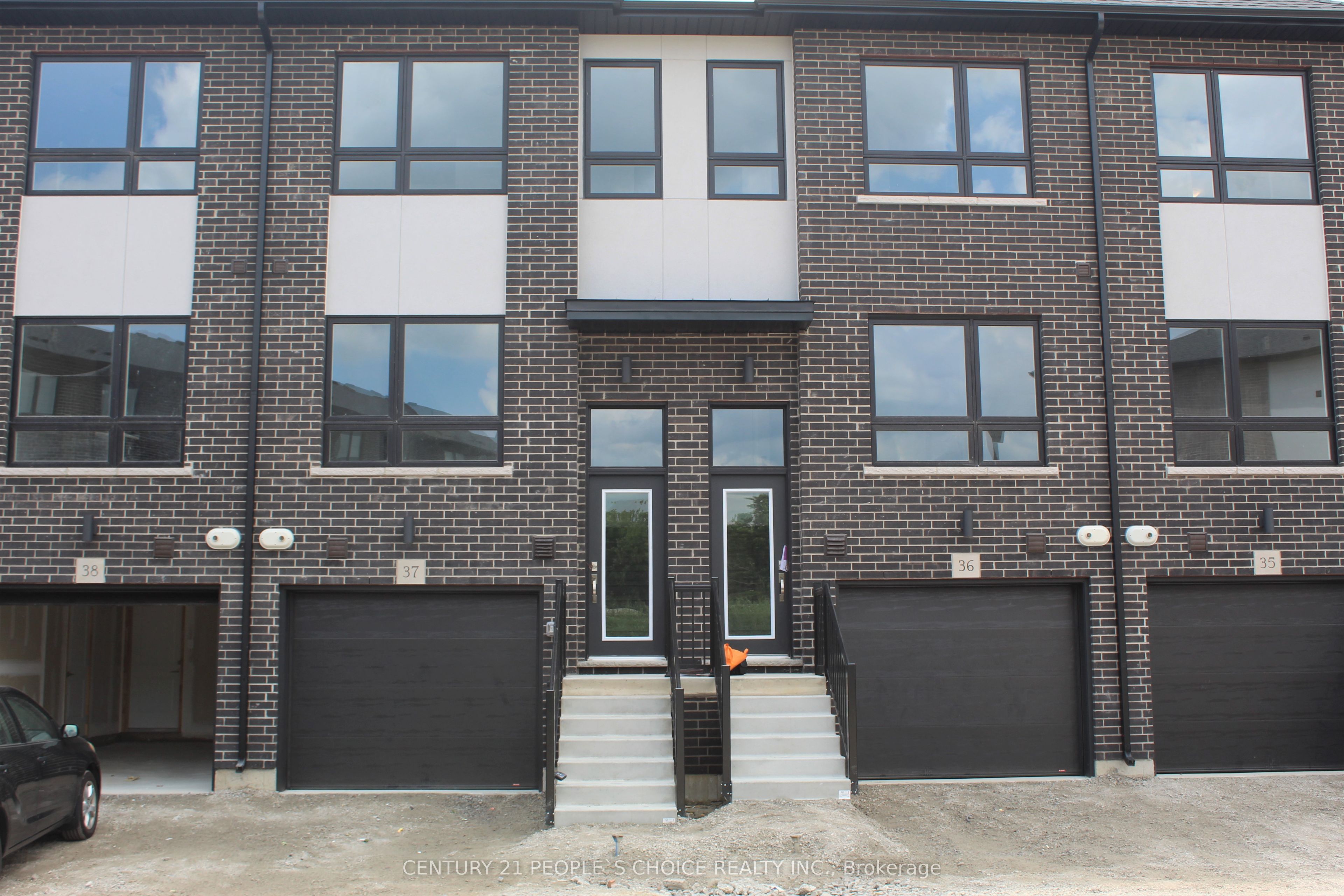 720 Grey Street 37, Brantford, ON N3S 0K2
