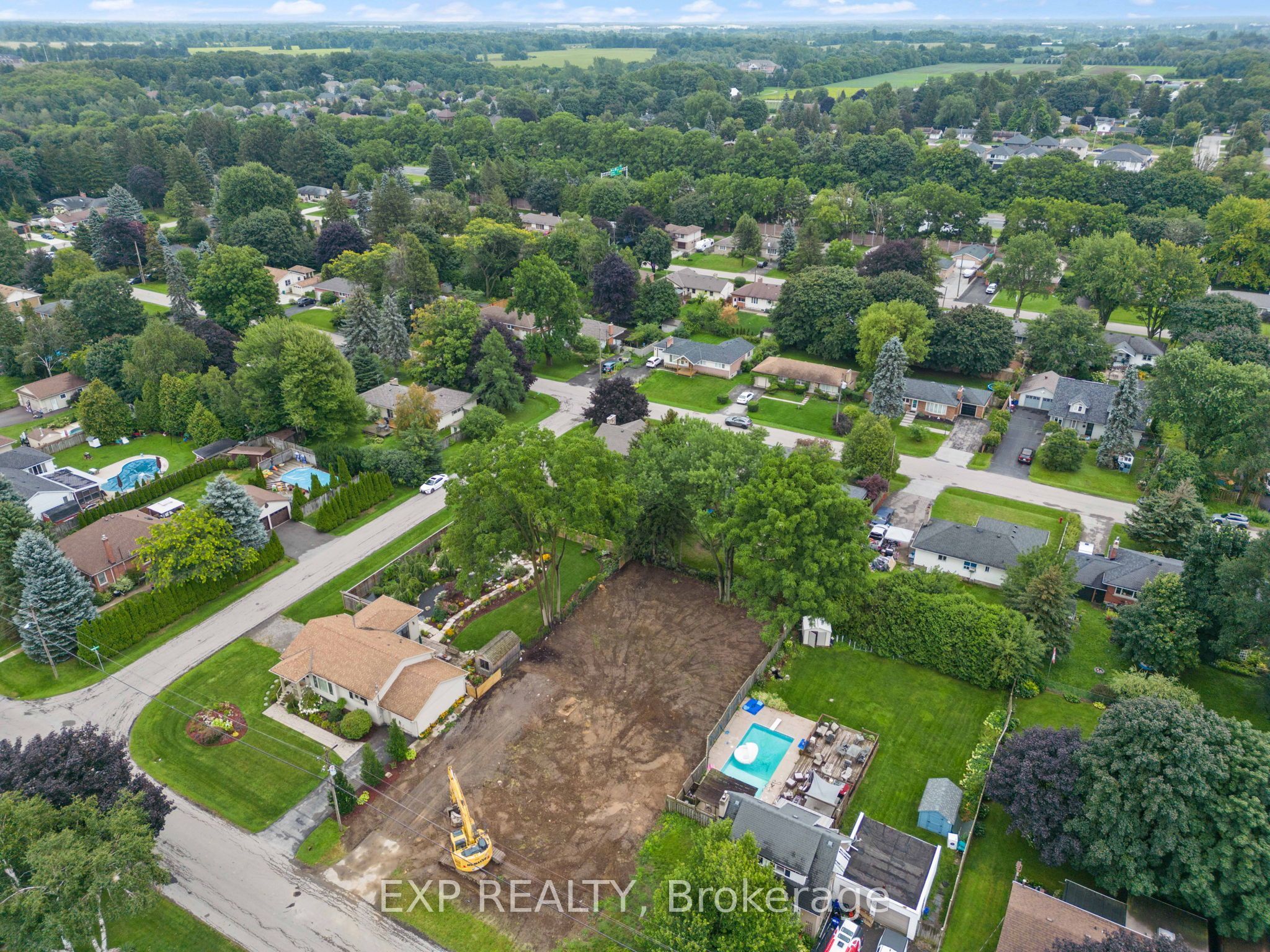 28 Calvin Street, Hamilton, ON L9G 2G3 photo 3