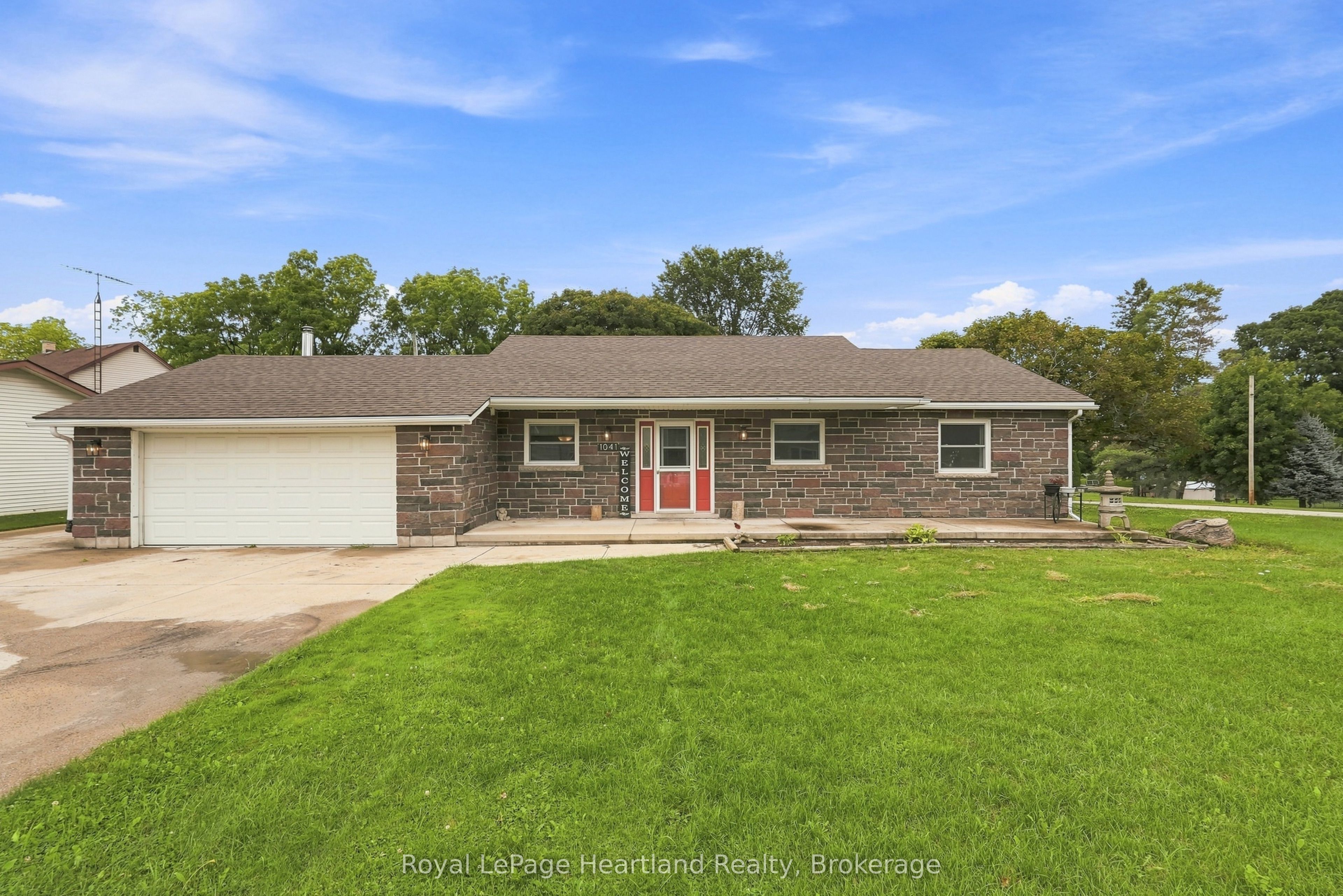 1041 Main Street, Howick, ON N0G 2X0 photo 4